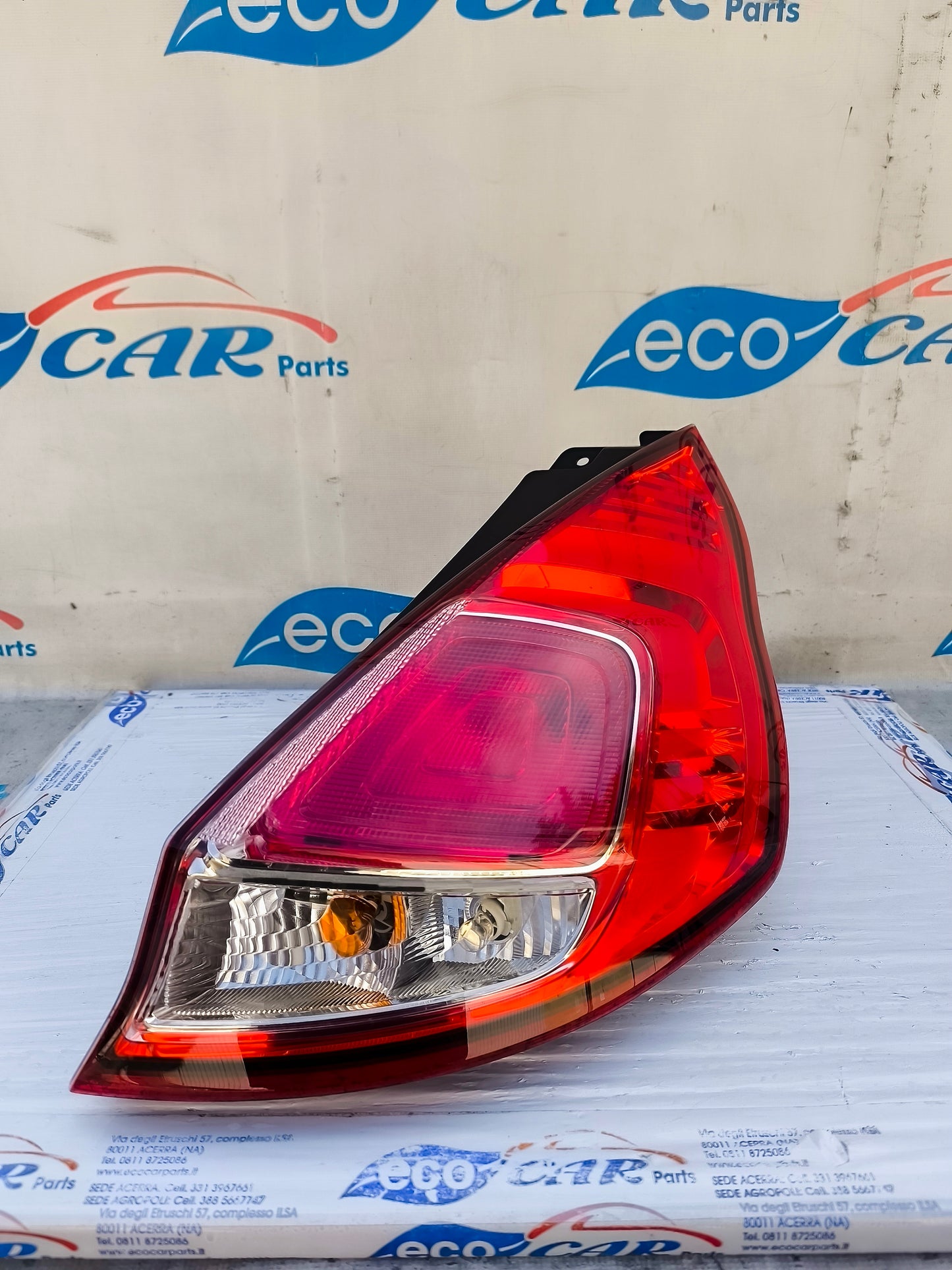 Ford Fiesta 2011 ecoAG6127 right rear light