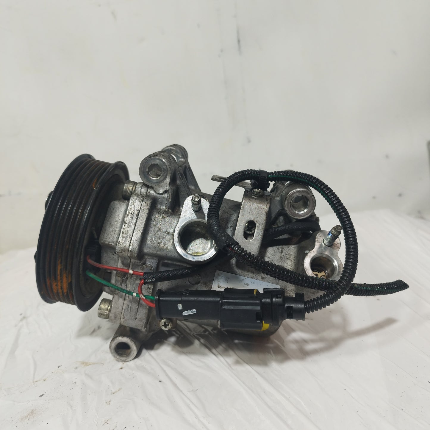 Compressore a / c Peugeot 208 I (CA /CC) 1.2 B 2018-2019 cod: 9810349980 ecoAC15504