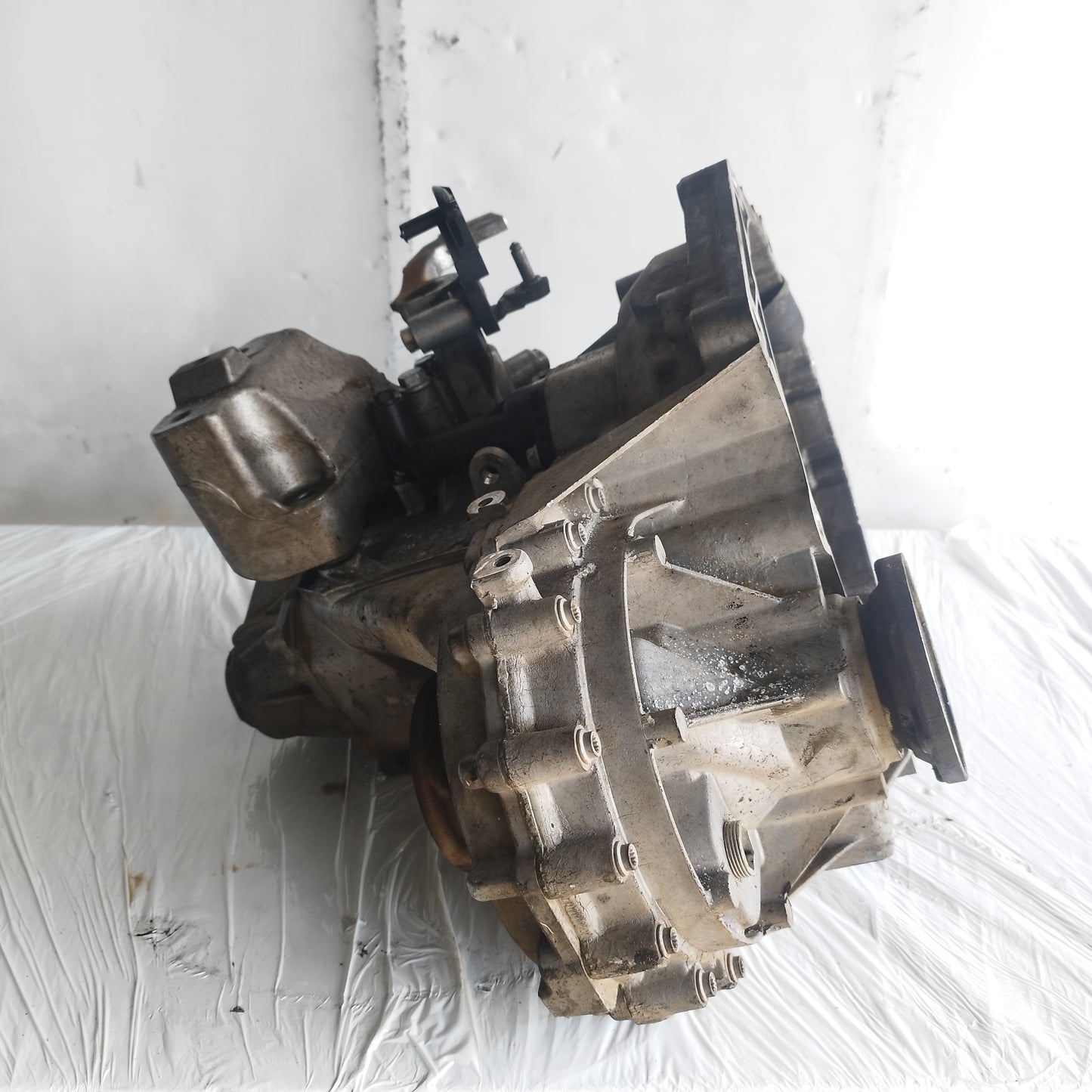 Cambio manuale 6M Volkswagen Caddy 1.9 D 2010 cod: FM6AJ015 ecoAC15902