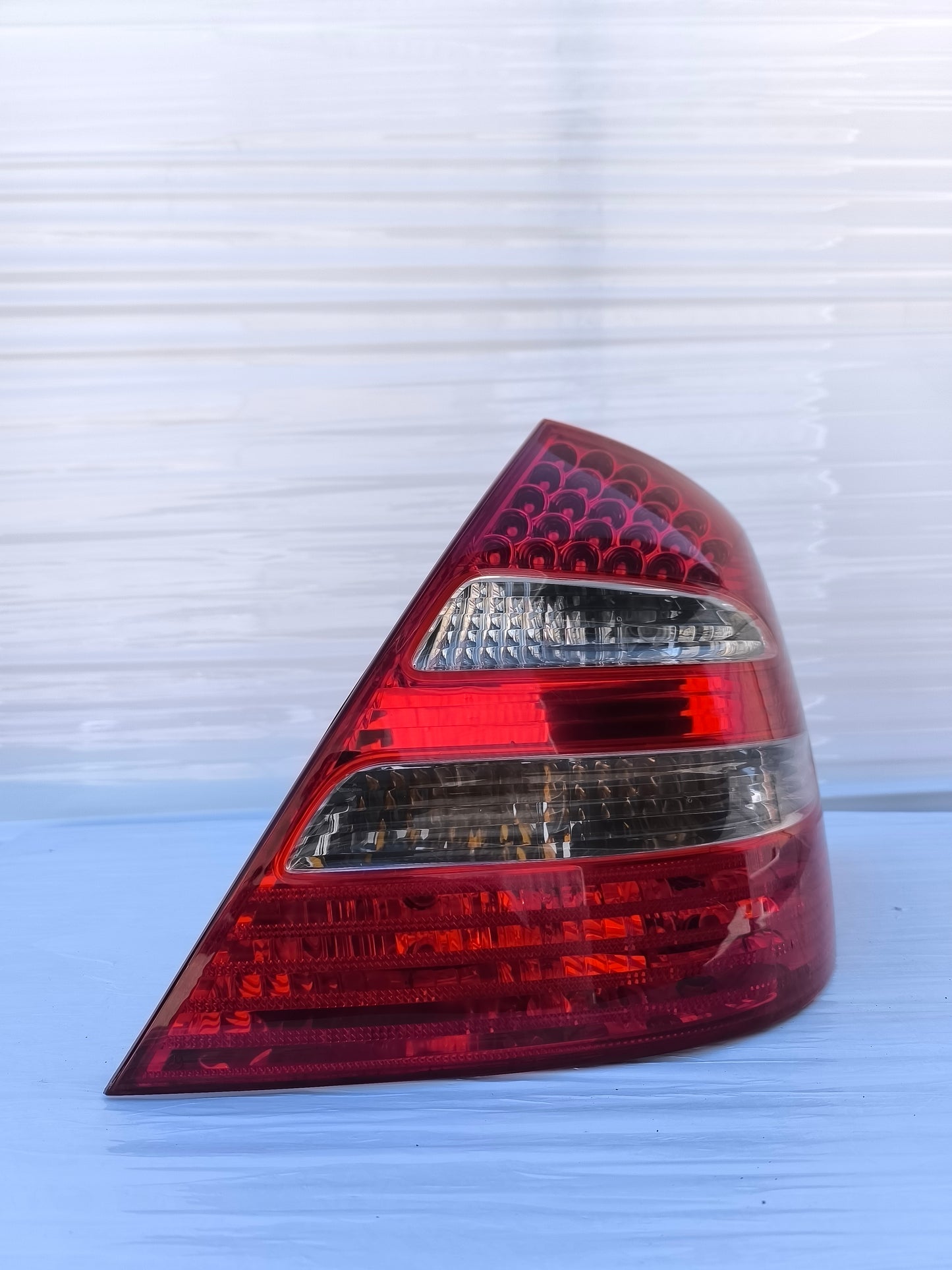 Fanale posteriore dx Mercedes Classe E W211 anno 2007 cod: A2118200664 ecoAG8110