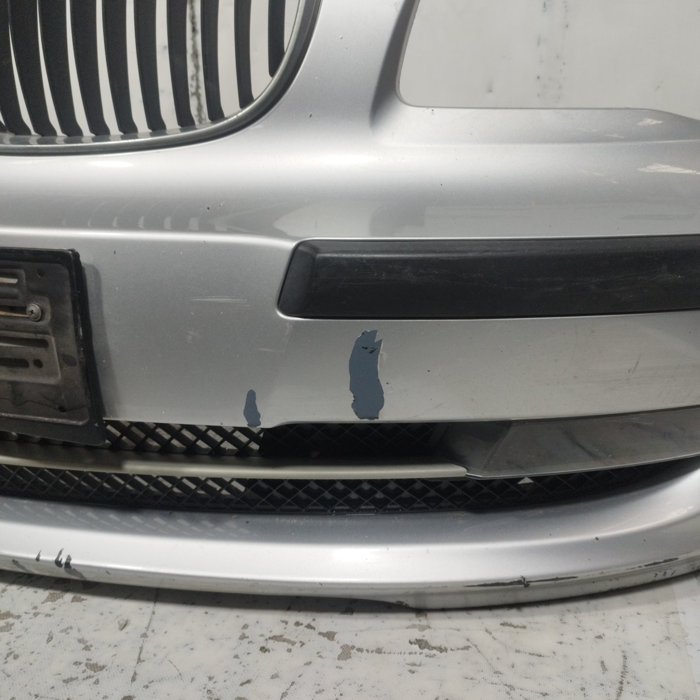 Paraurti anteriore grigio argento Bmw Serie 1 2010 ecoAC11197