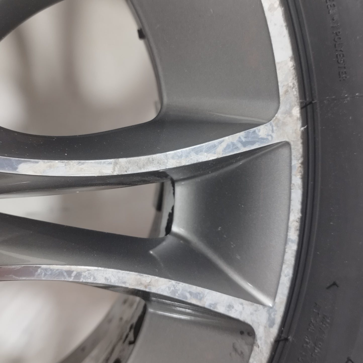 Cerchi in lega con gomme Fiat punto Evo 2012 ecoAC15266