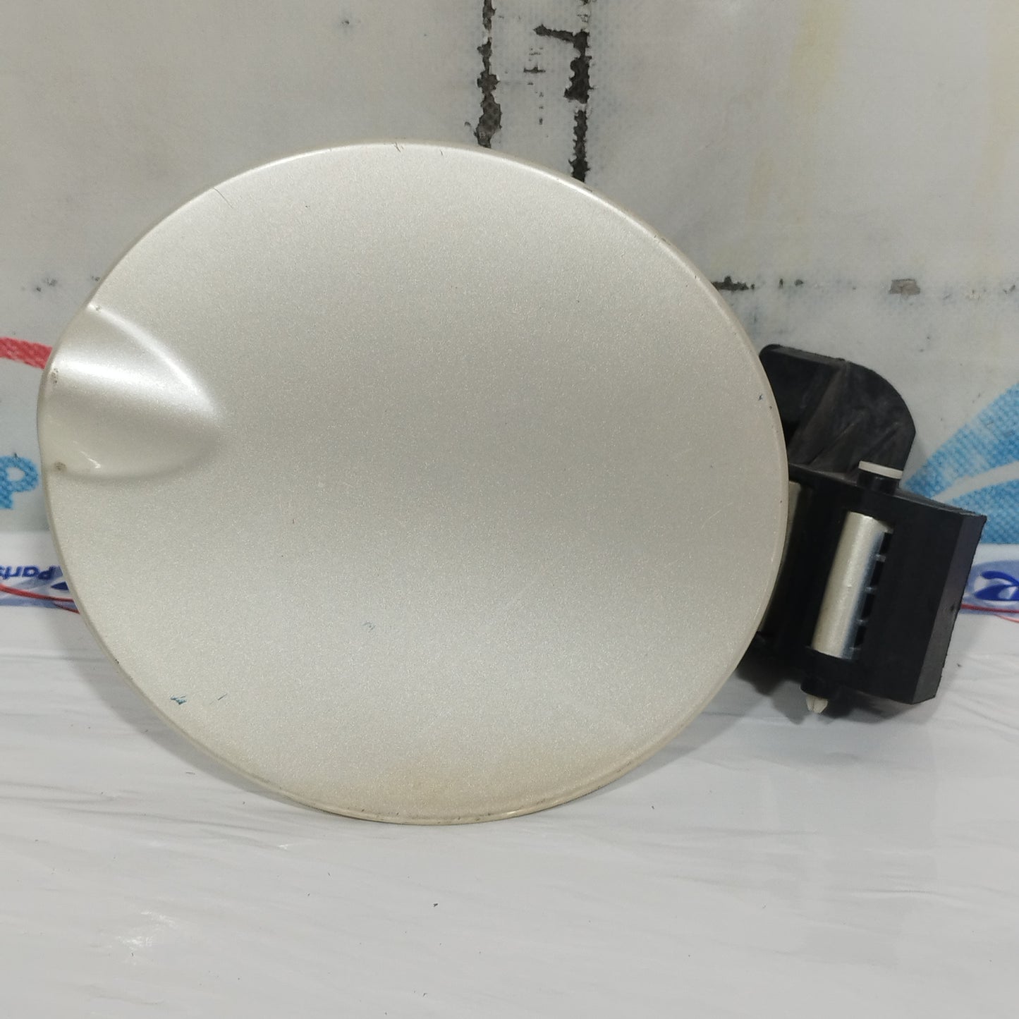 Fuel Door Pearl White Fiat 500 2010 ecoAC10951