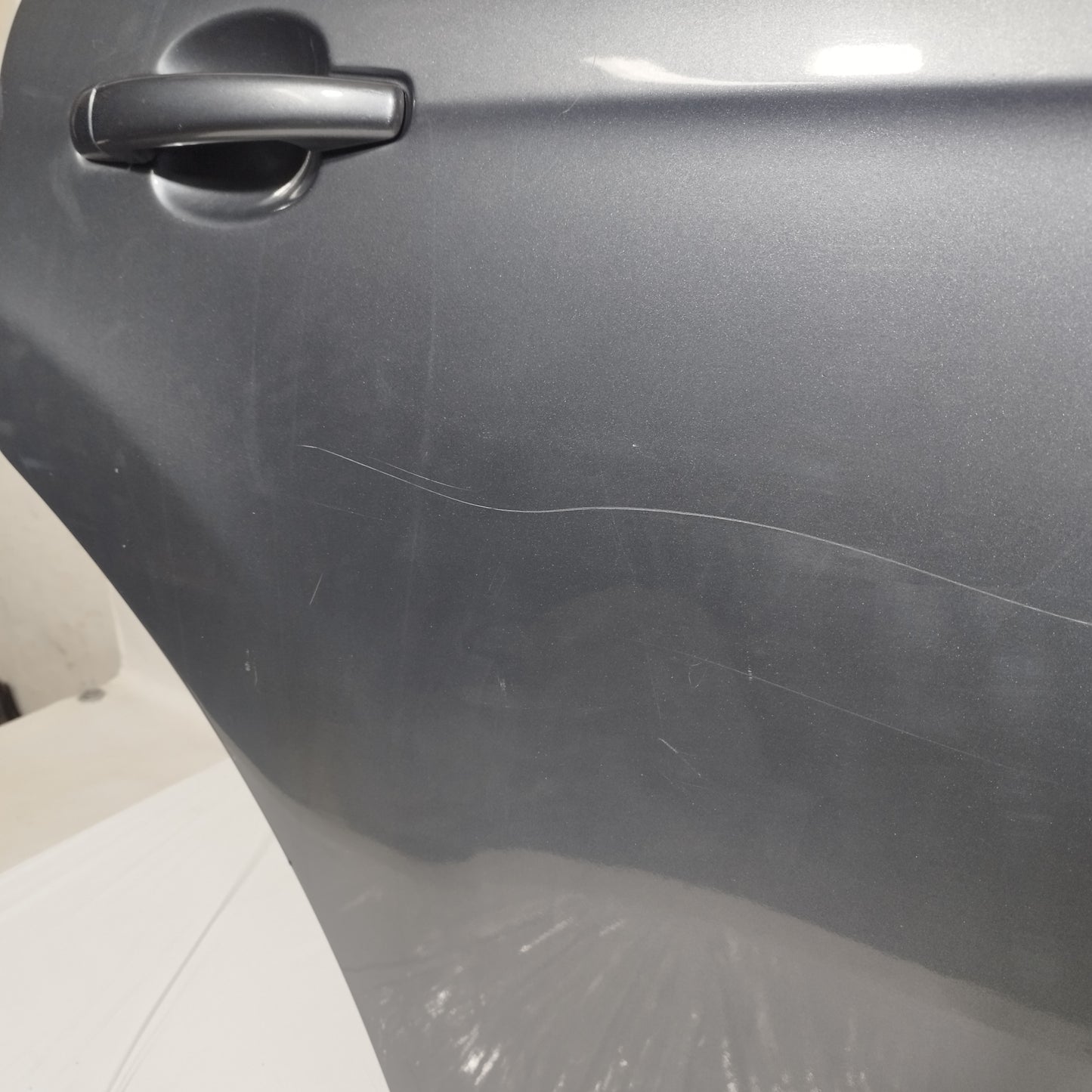 Sportello posteriore dx grigio scuro Citroen C3 2009-2016 ecoAC14095