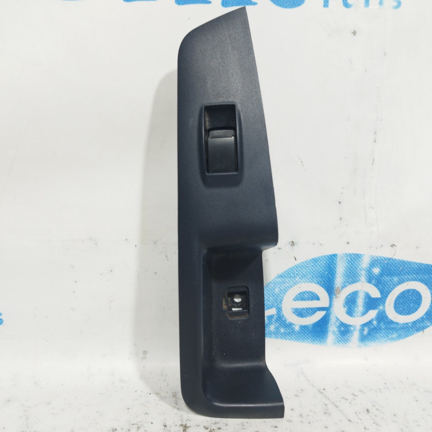 Rear right button panel Peugeot 4007 2008 Code: 8608A183 ecoAC9150