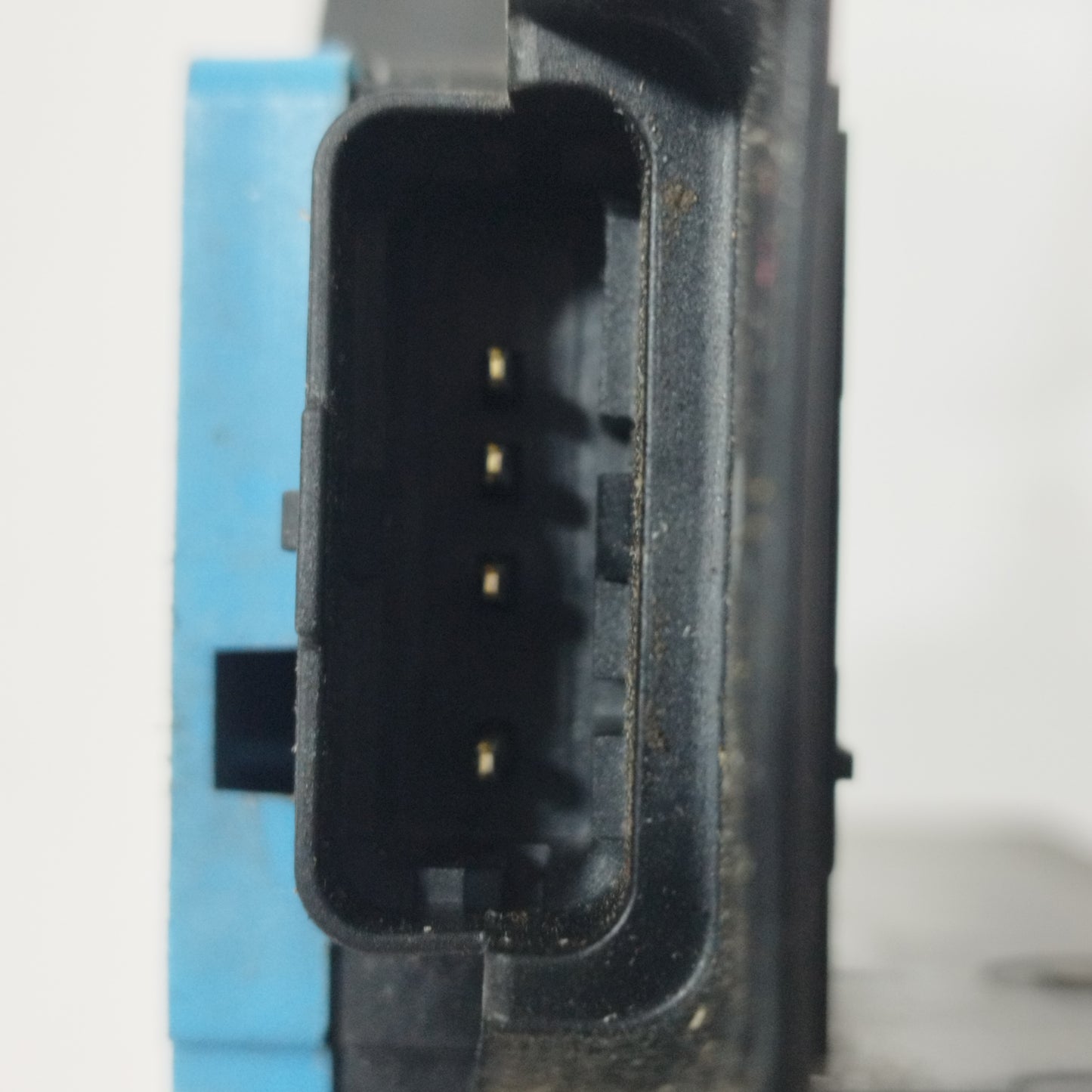 Rear left lock Peugeot 207 2009 4 Pin Code: 24090158 ecoAC11375