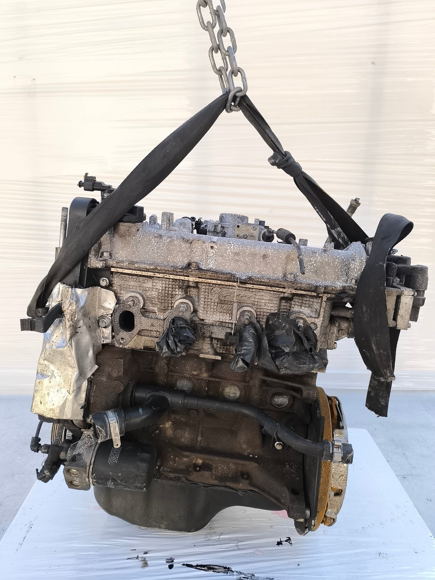 Motore Fiat Punto 1.2 B 8 perni, tappo a vite cod: 188A4000 ecoAG7909