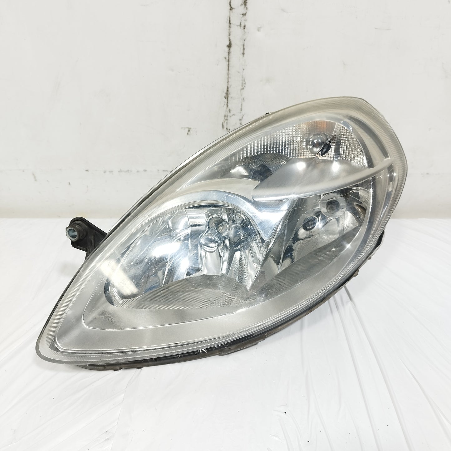 Fanale anteriore sx Lancia Ypsilon (843) 2007-2011 Restyling DEPO cod: 08-666-1114L ecoAC16143