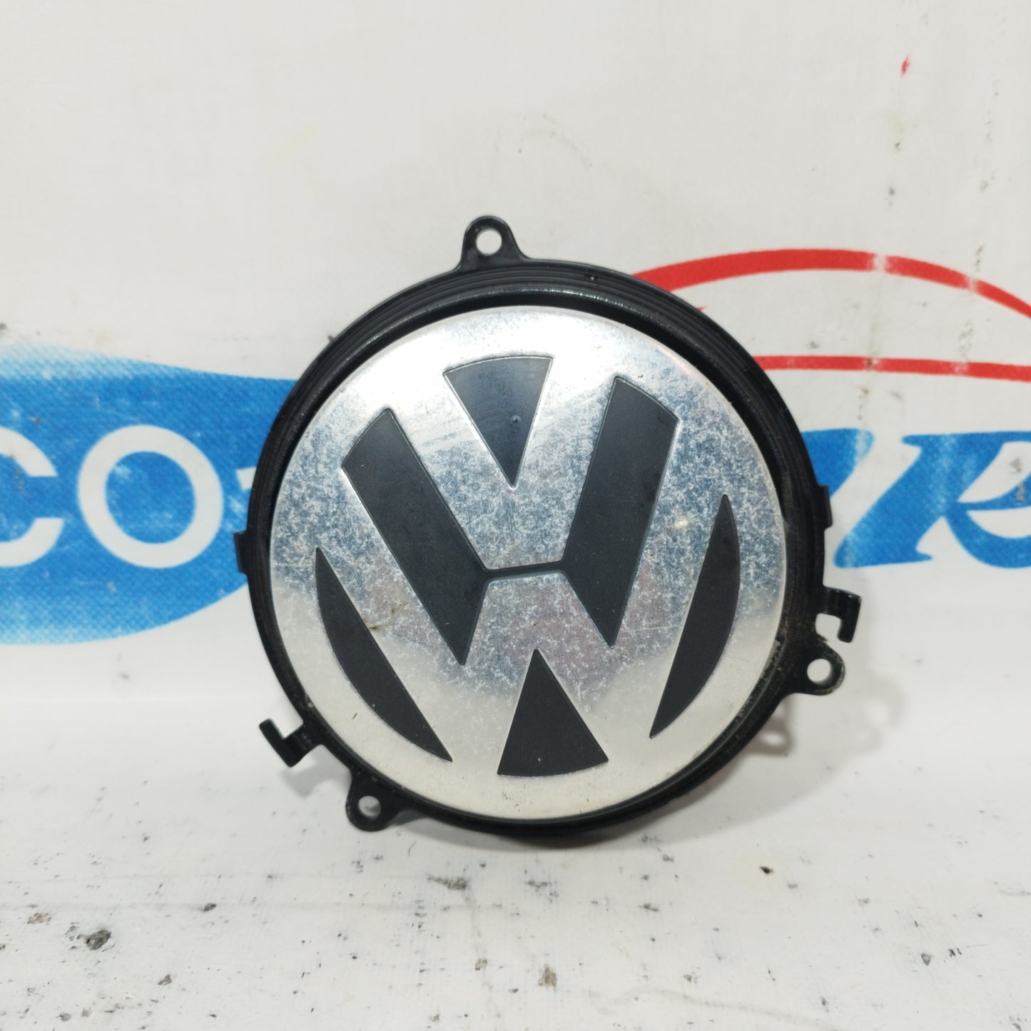 Tailgate handle Volkswagen Golf 5 2004 Code: 1K0827469D ecoAC9550