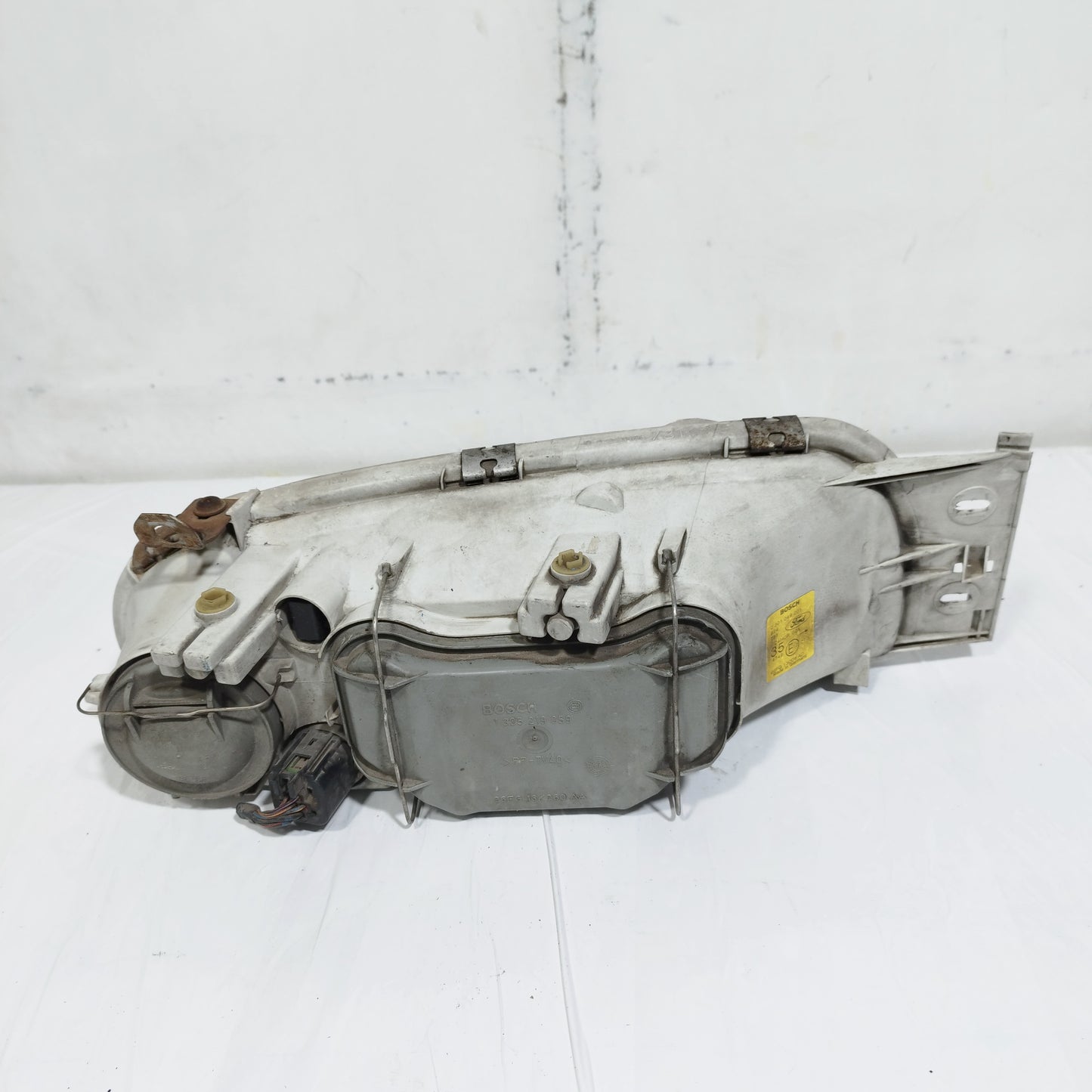 Fanale anteriore sx Ford Fiesta 1996 Cod: 0301049201 ecoAC14938