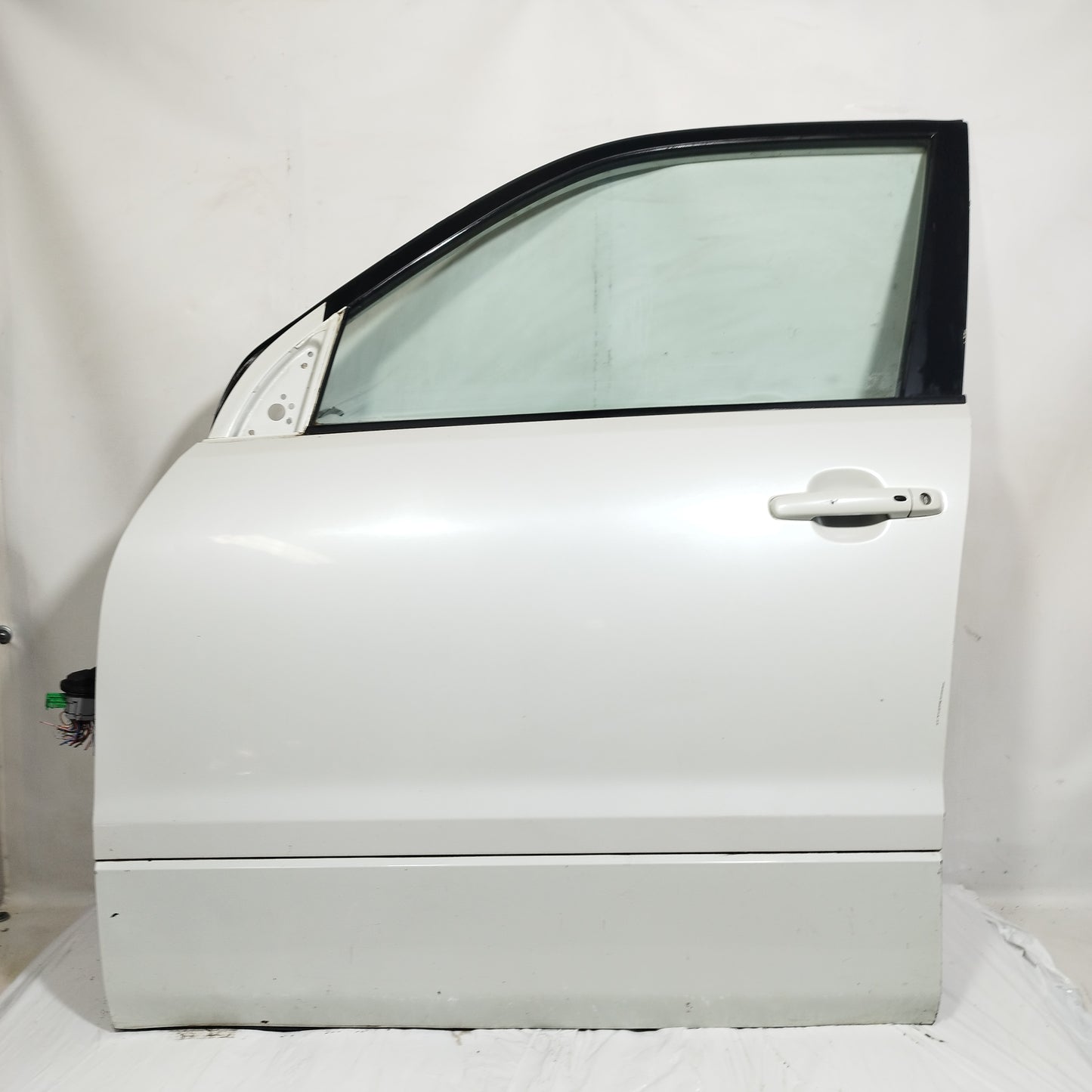 Sportello anteriore sx bianco perlato Suzuki Gran Vitara 2008 ecoAC14740