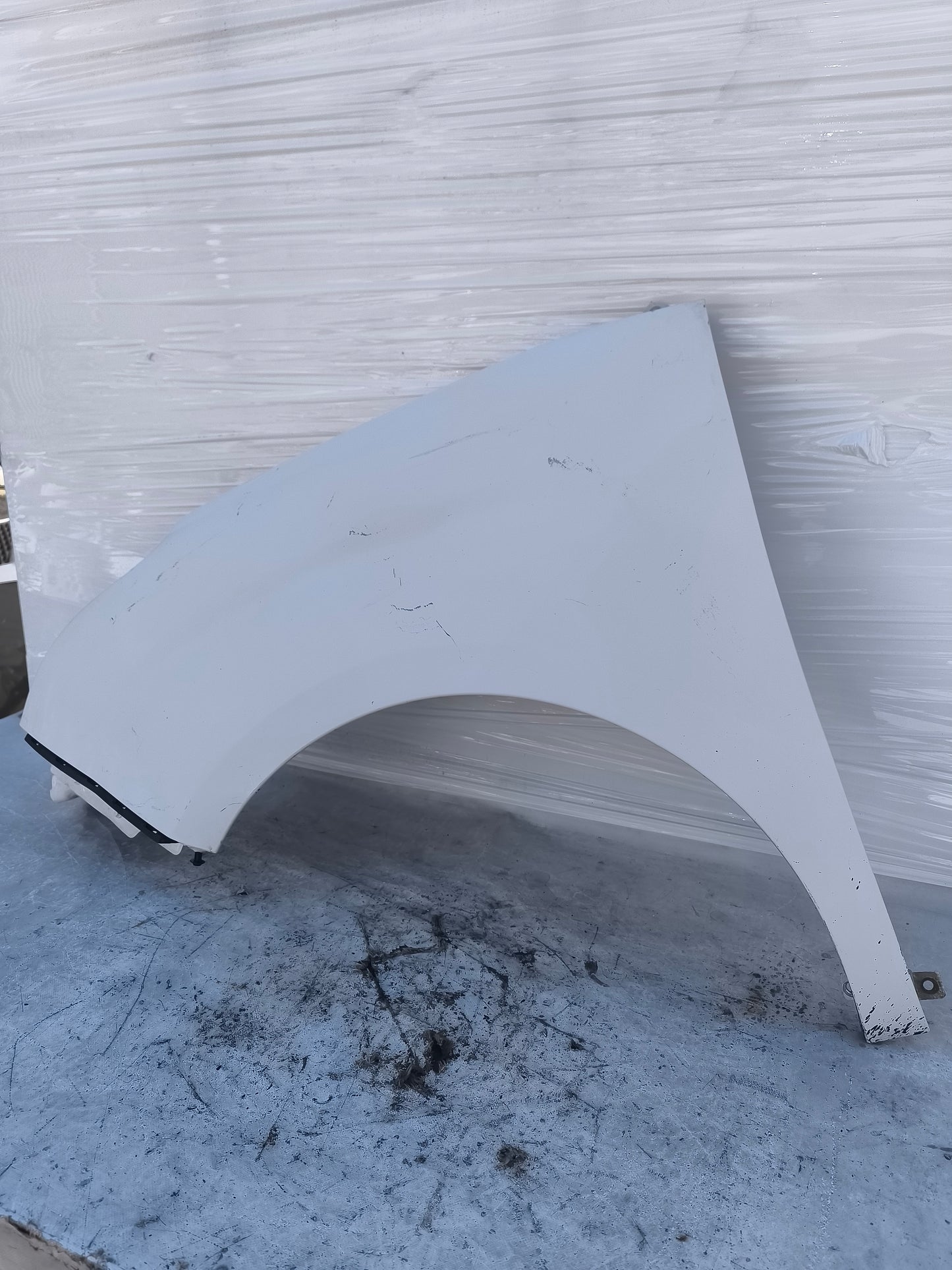 Parafango sx bianco Fiat Doblò anno 2011 ecoAG8308