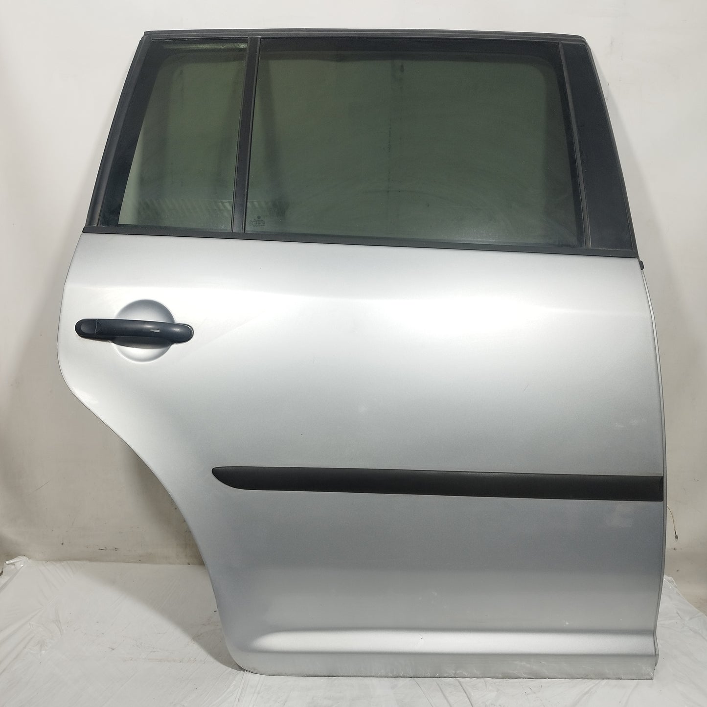 Sportello posteriore dx grigio Volkswagen Touran (1T1 / 1T2 / 1T3) 2003-2015 ecoAC16510