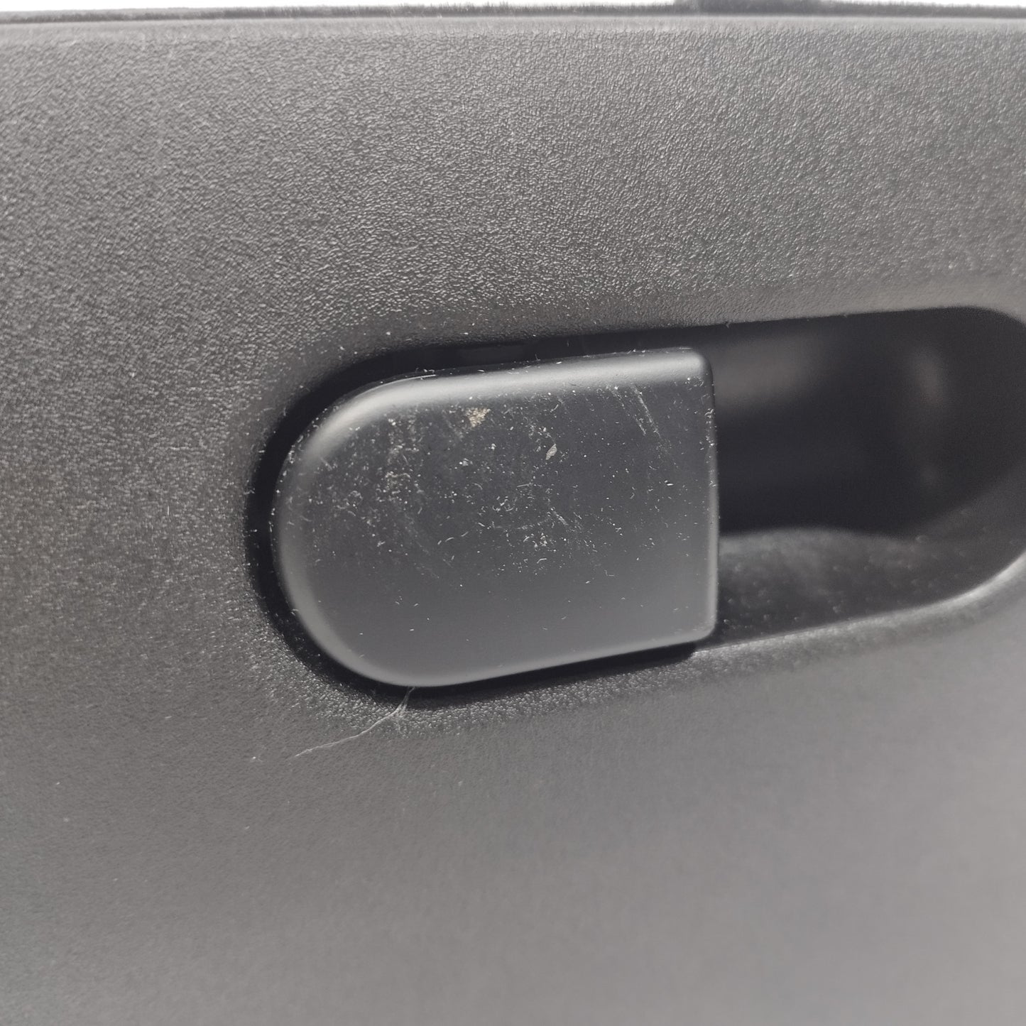 Alfa Romeo Giulietta 2015 Handschuhfach Code: 1560993050 ecoAC14024