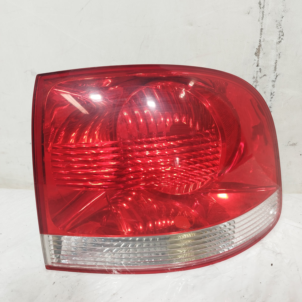 Fanale posteriore esterno dx Volkswagen Touareg I (7L) 2003-2007 cod: 28258002 ecoAC16728