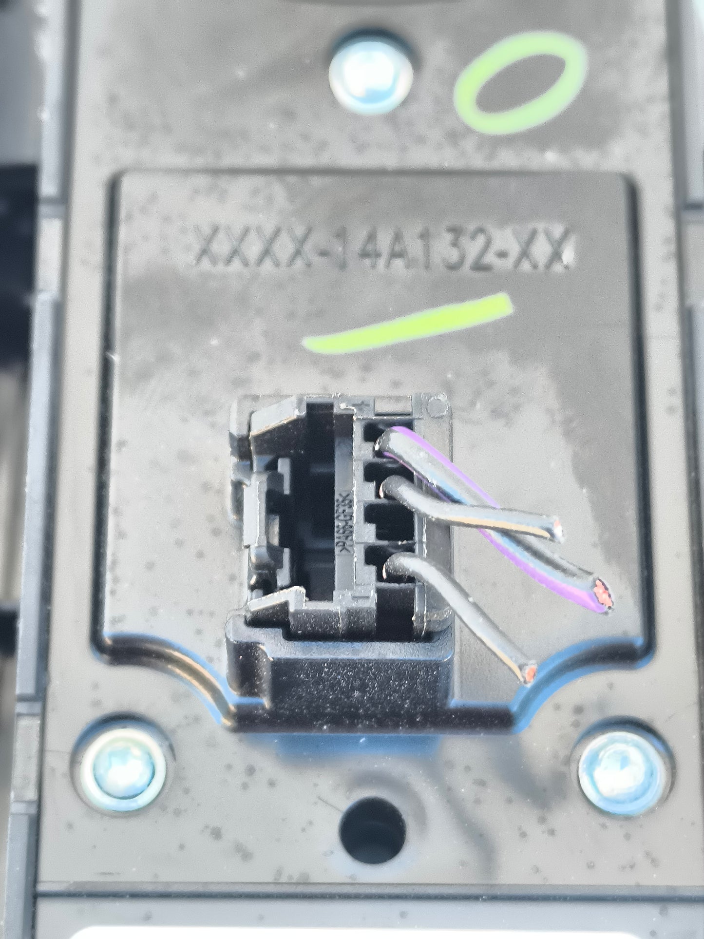Pulsantiera anteriore sx Ford Fiesta anno 2012 (2 tasti) cod: C1BT14A132BA ecoAG8310