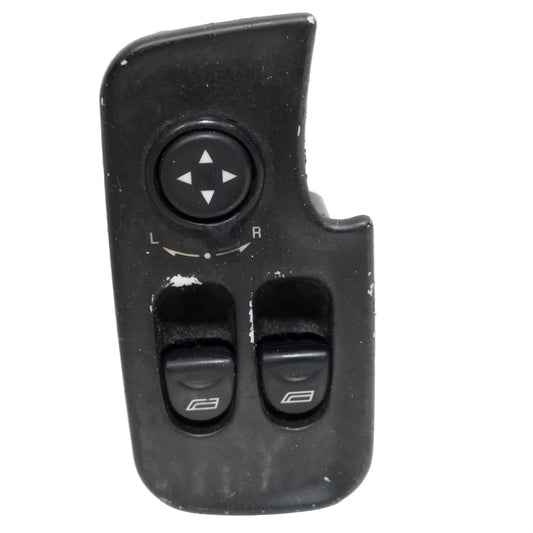Pulsantiera anteriore sx Alfa Romeo GT 2004 cod: 156071220 ecoAC16602