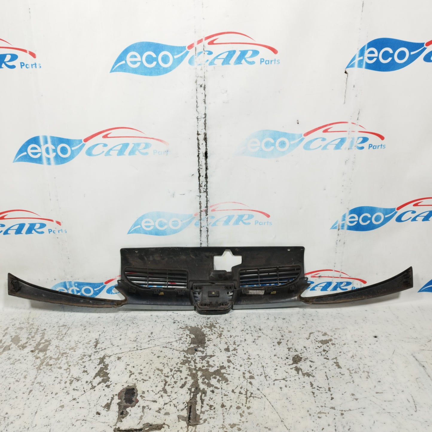 Peugeot 206 2004 ecoAC10605 grauer Kühlergrill