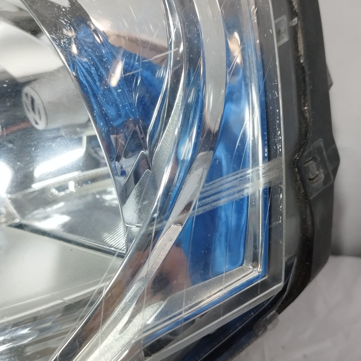 Fanale anteriore sx Volkswagen Polo (9N) 2005-2009 Restyling cod: 6Q1941007AK ecoAC16424
