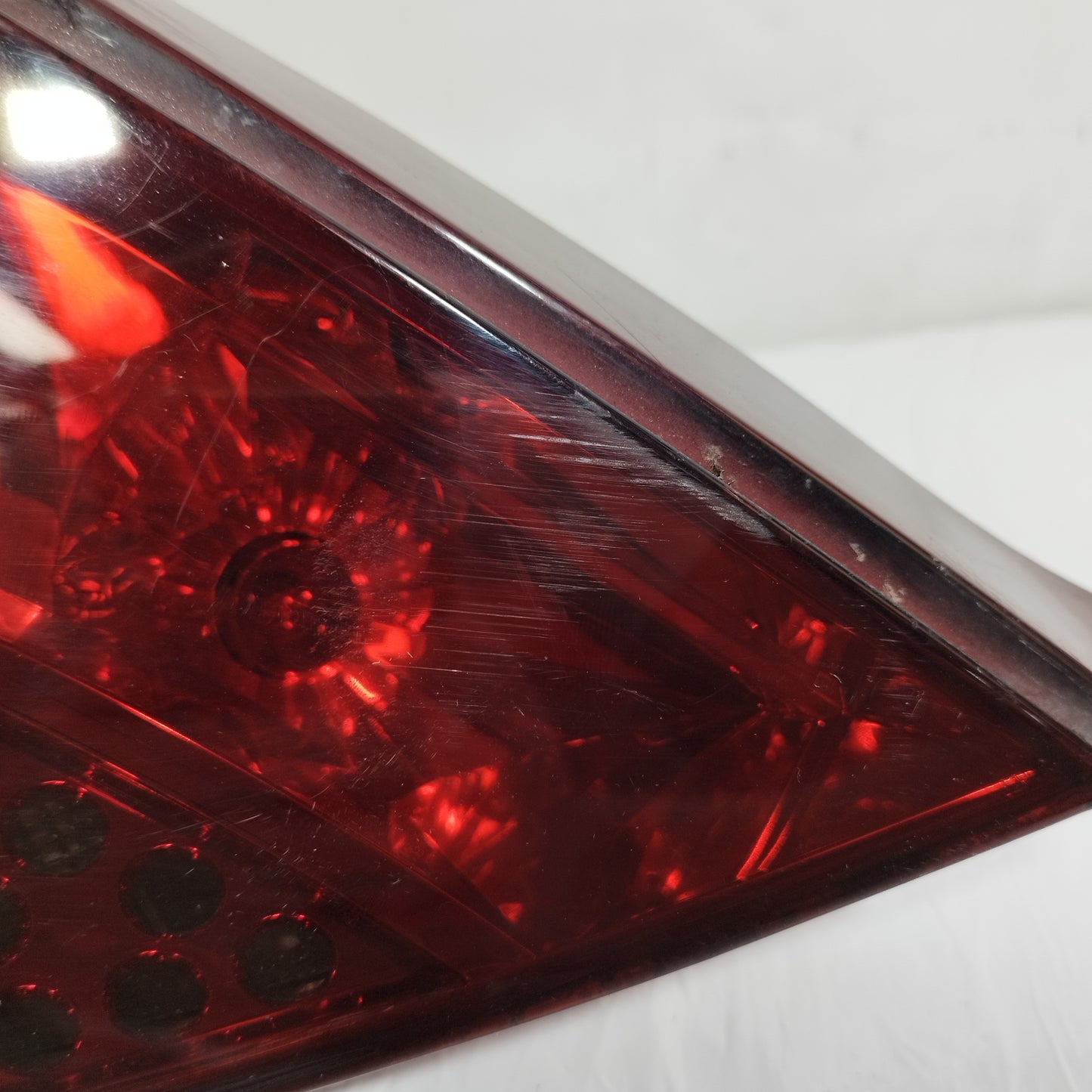 Linke Rückleuchte Peugeot 207 Cabrio 2008 Code: 9680231380-00 ecoAC13564