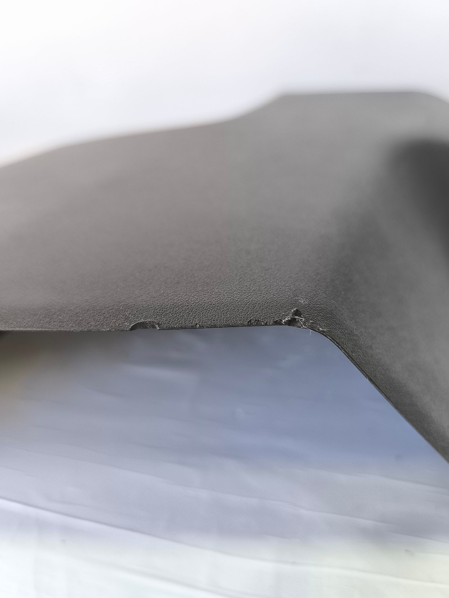 Rechte Säulenverkleidung Porsche Taycan Baujahr 2024 Teilenummer 9J1867240C ecoAG6703