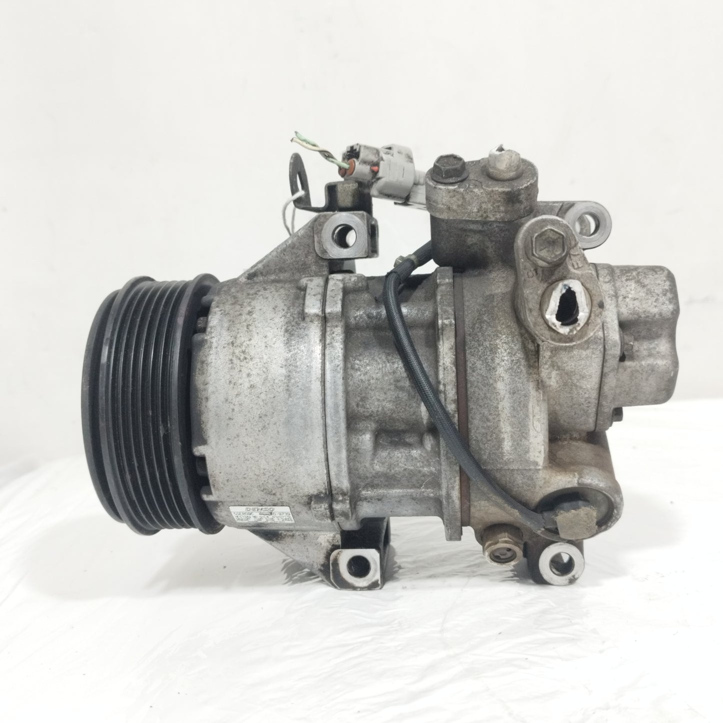Compressore a / c Toyota Yaris / Auris 1.3 B 2002-2011 (2 pin) cod: 5ser09c ecoAC15541