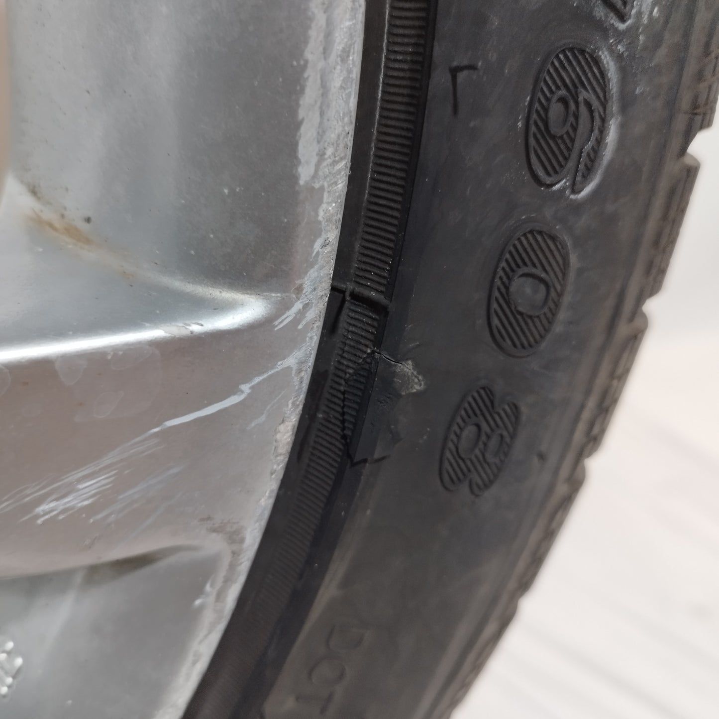 Cerchi in lega con gomme Audi A6 2010 ecoAC13041