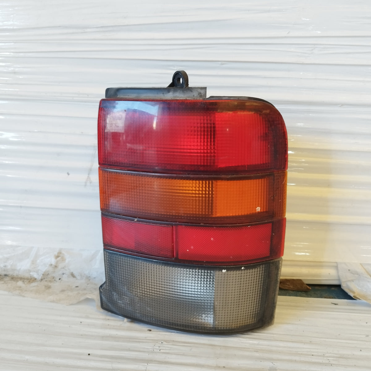 Fanale posteriore dx Nissan Serena (C23) 1992-2000 ecoAC17697
