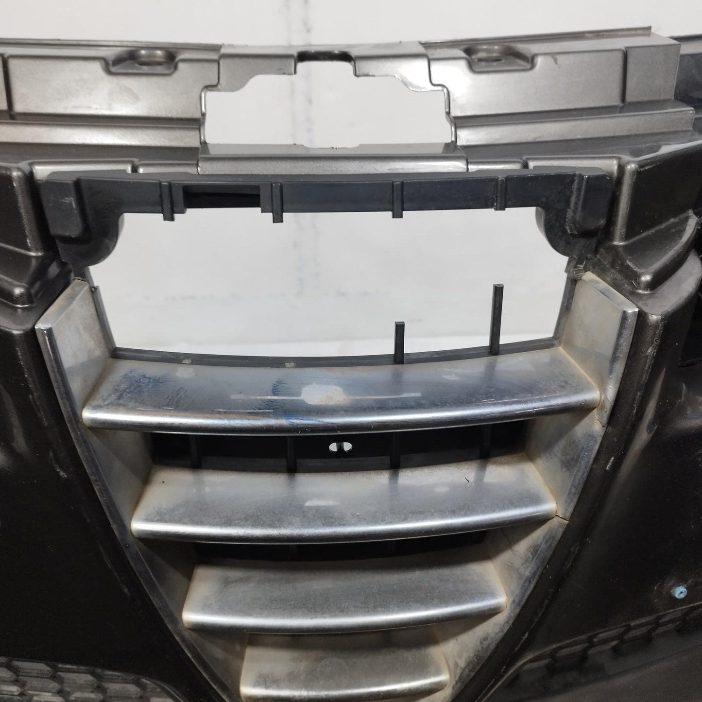 Paraurti anteriore grigio scuro Alfa Romeo 159 2010 ecoAC13877