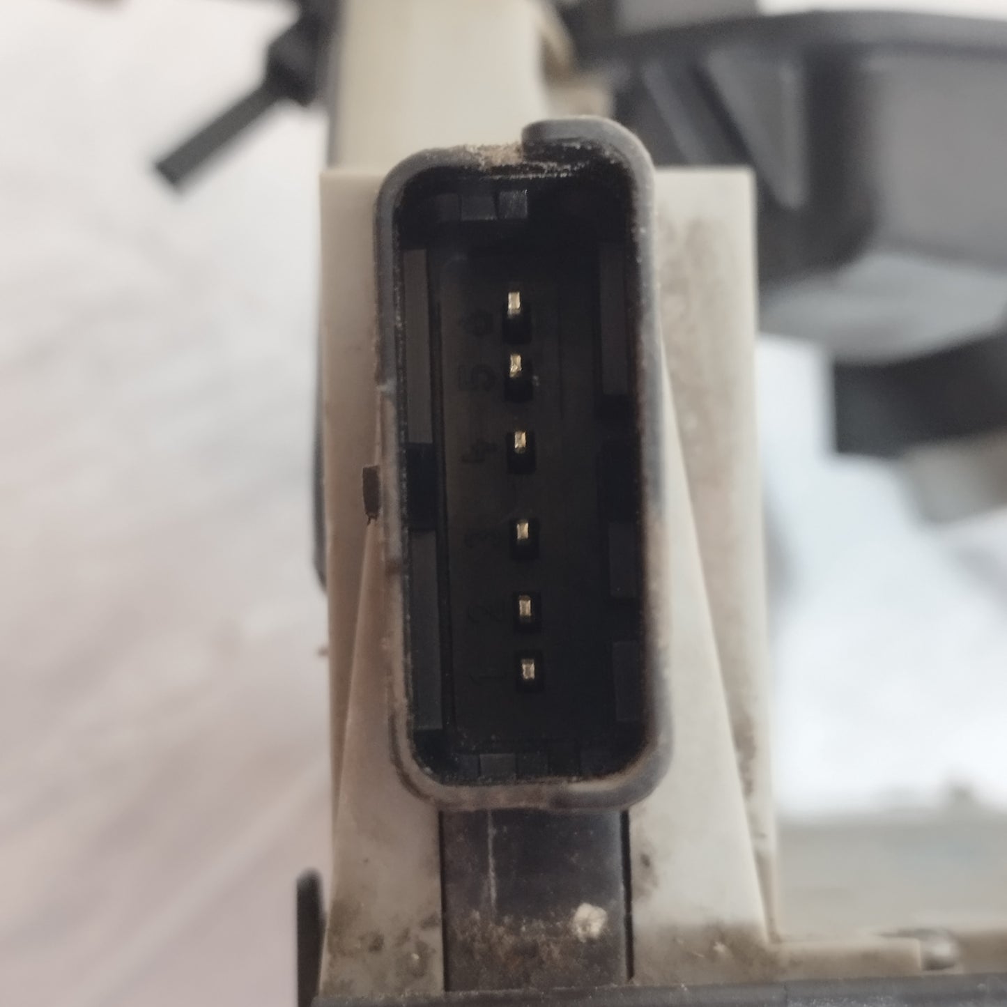 Serratura posteriore sx Citroen DS5 2012 6 pin ecoAC13185