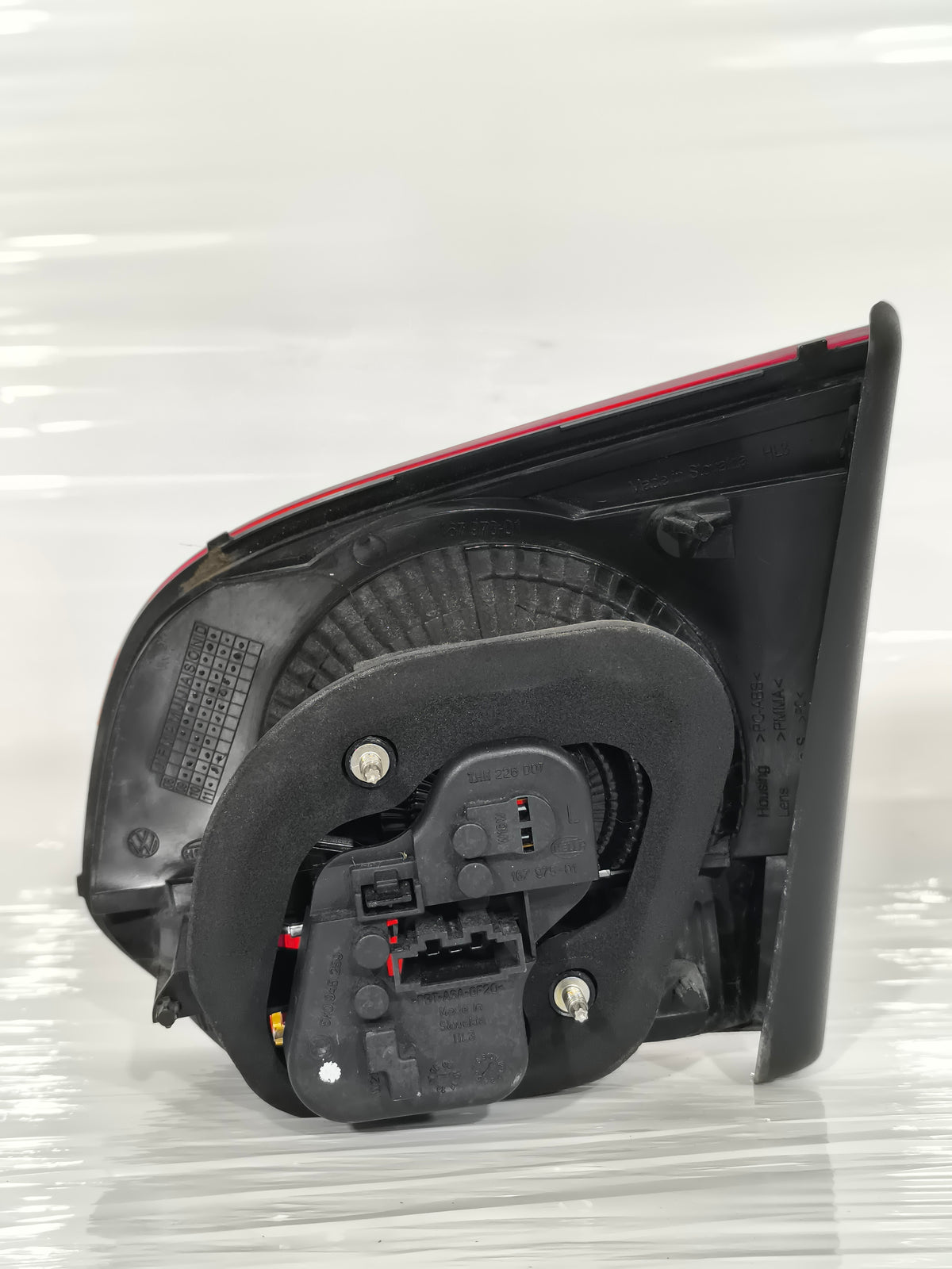 Fanale posteriore interno sx Volkswagen Golf VI (5K1) 2008-2013 cod: 5K0945093AA ecoAG9745