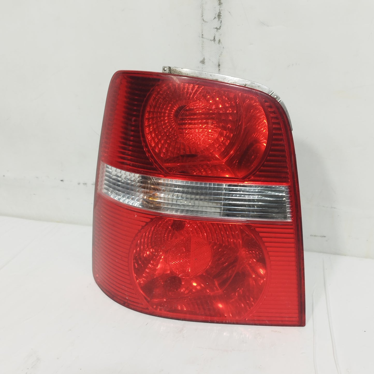 Fanale posteriore sx Volkswagen Touran 2004 ecoAC14803