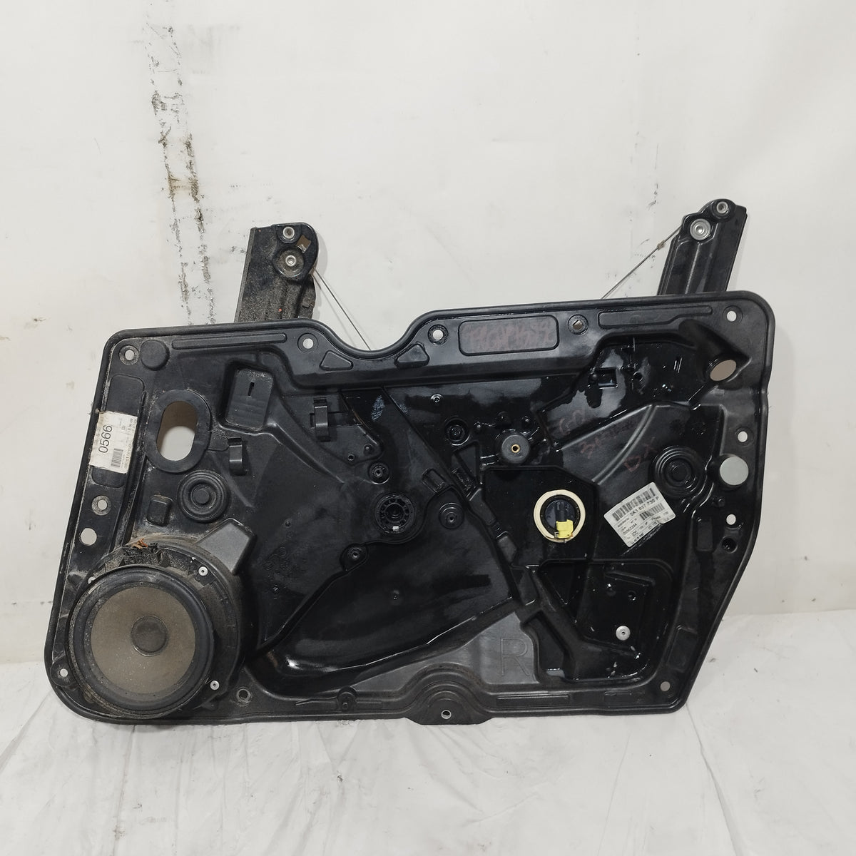 Gepäckträger vorne rechts für Volkswagen Golf 6 2010 3-Türer Code: 5K1837730P ecoAC13992