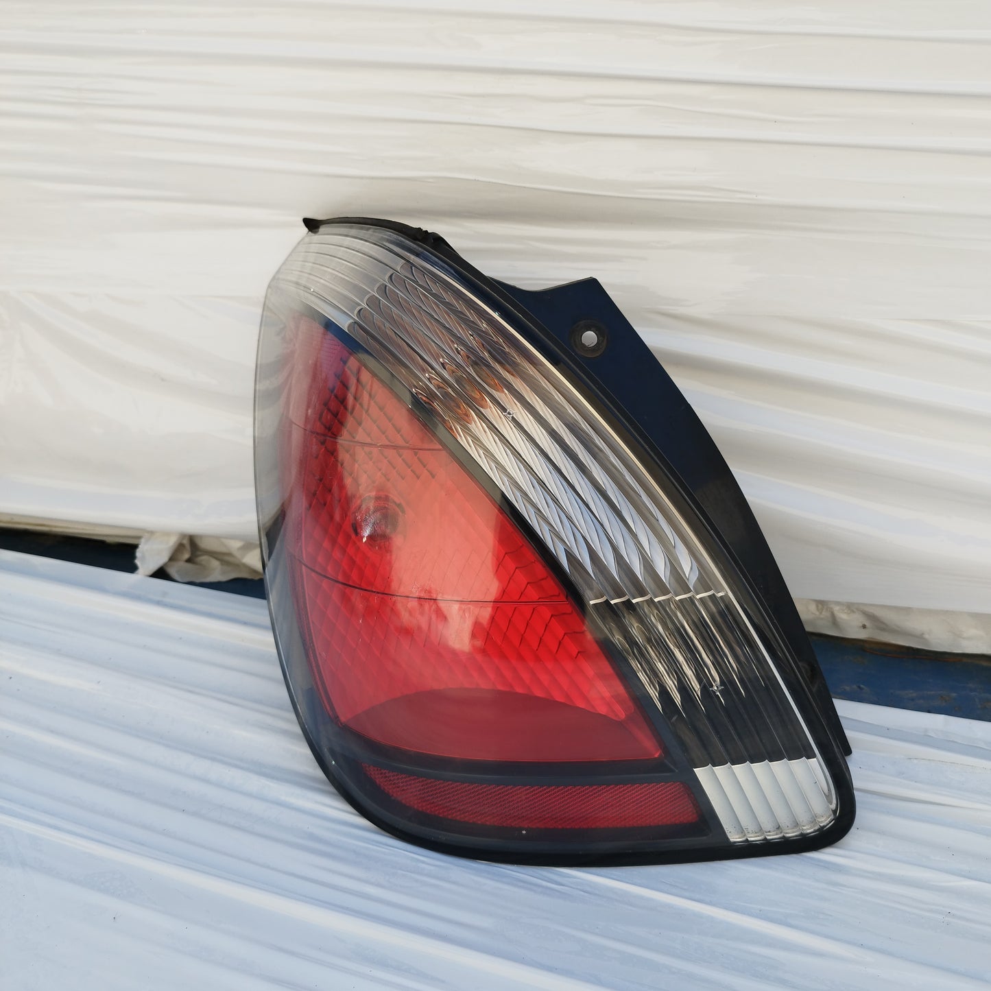 Fanale posteriore sx Kia Rio II (JB) 2005-2011 ecoDM446
