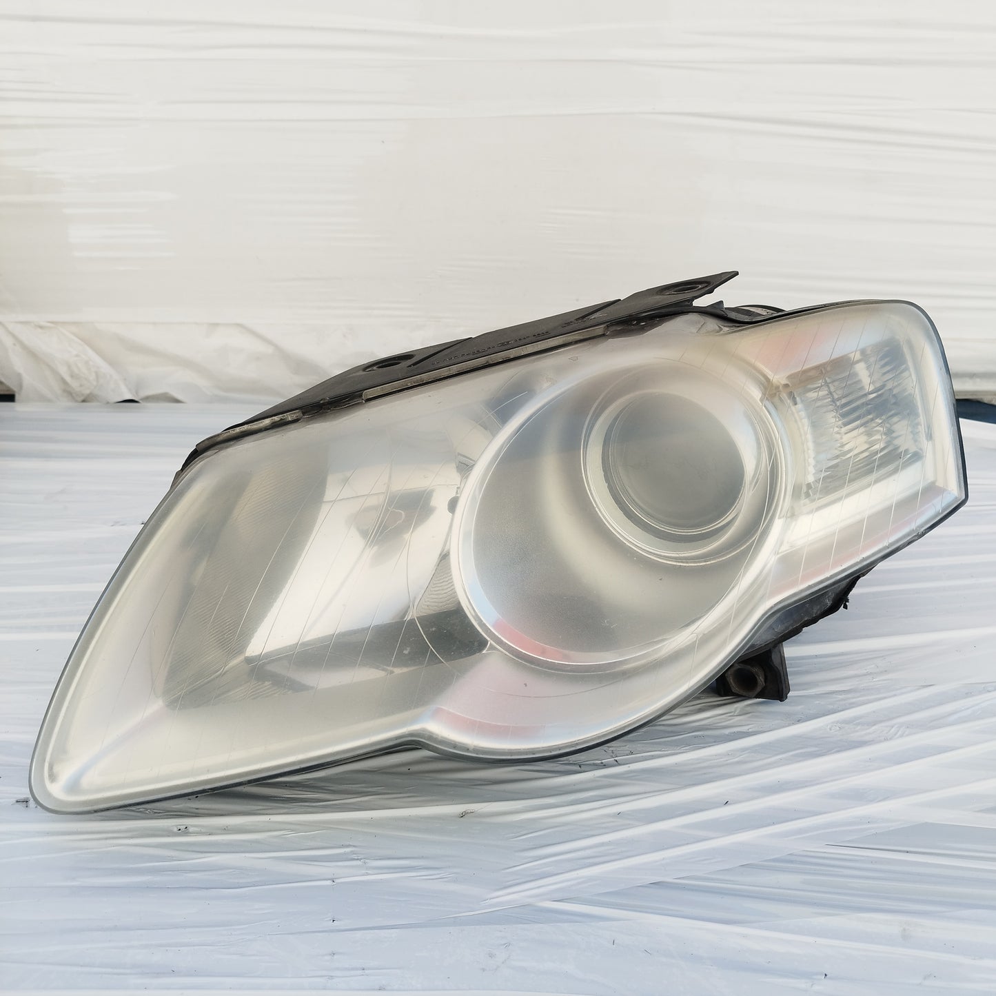 Fanale anteriore sx Volkswagen Passat B8 (3C2 / 3C5) 2005-2010 cod: 3C0941005AB ecoDM277