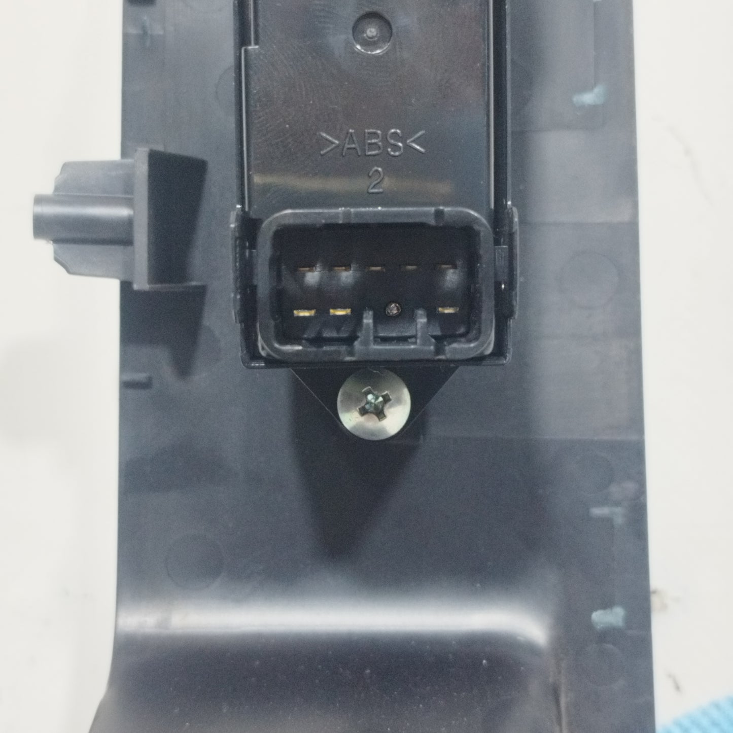 Front right button panel Peugeot 4007 2008 COD: 8608A182 ecoAC9149