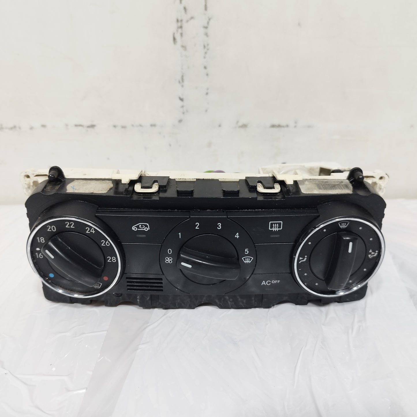 Pulsantiera a / c Mercedes Classe B W245 2004-2012 ecoAC16284