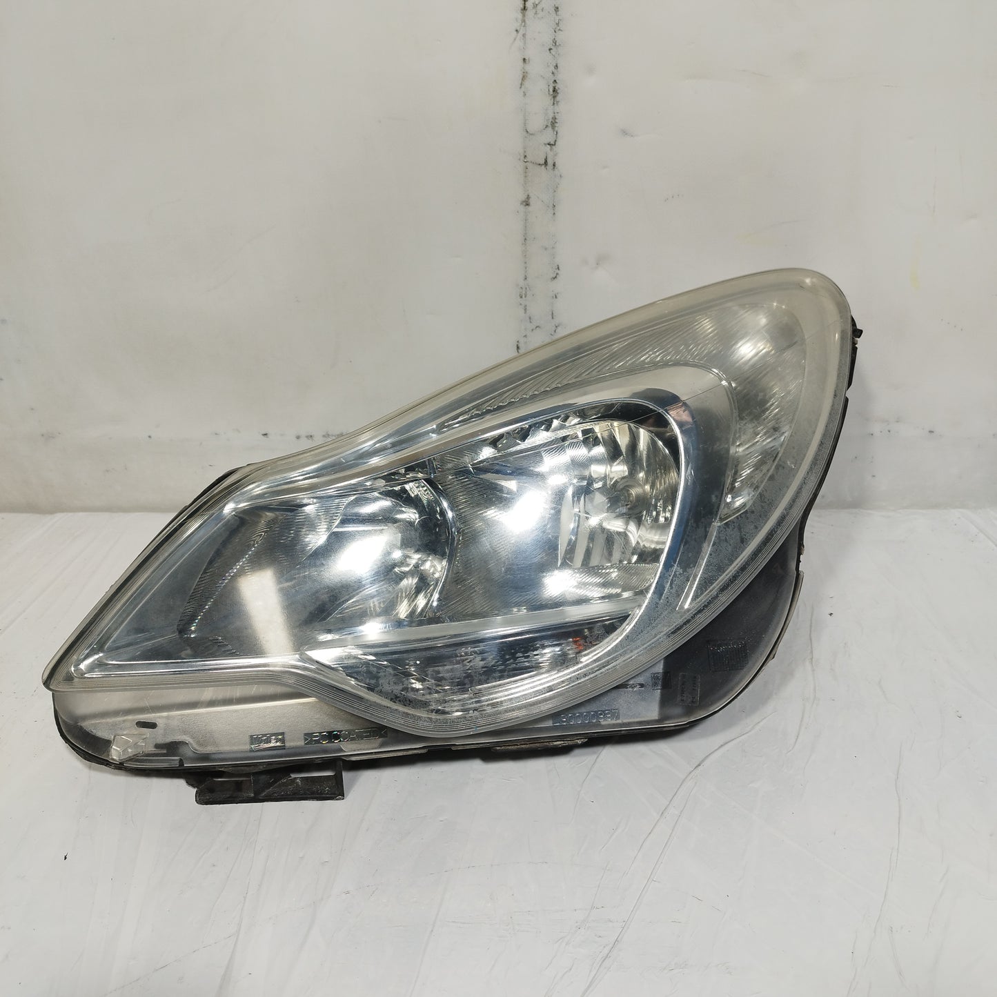 Fanale anteriore sx Opel Corsa D 2011-2014 Restyling cod: 133927052 ecoAC14632