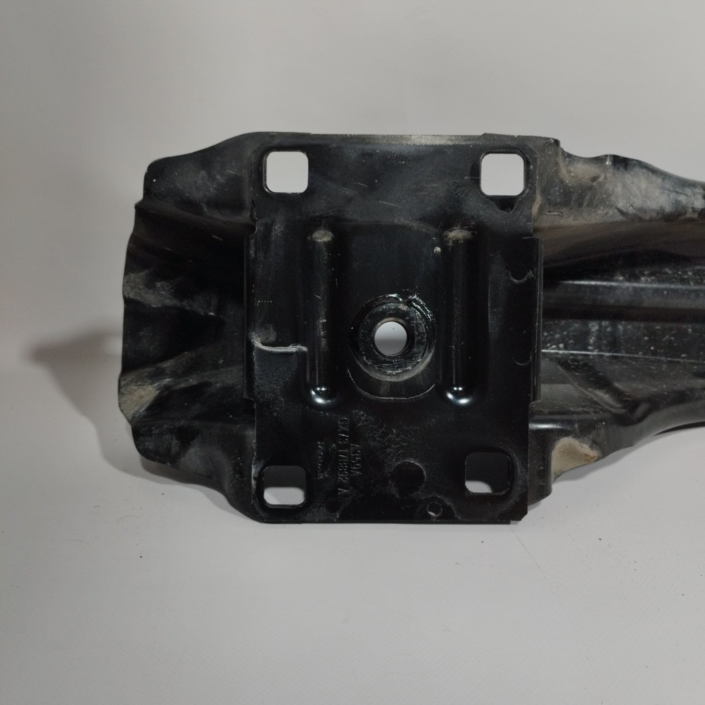 Jaguar F-pace 2018 rear bumper reinforcement ecoAC11379