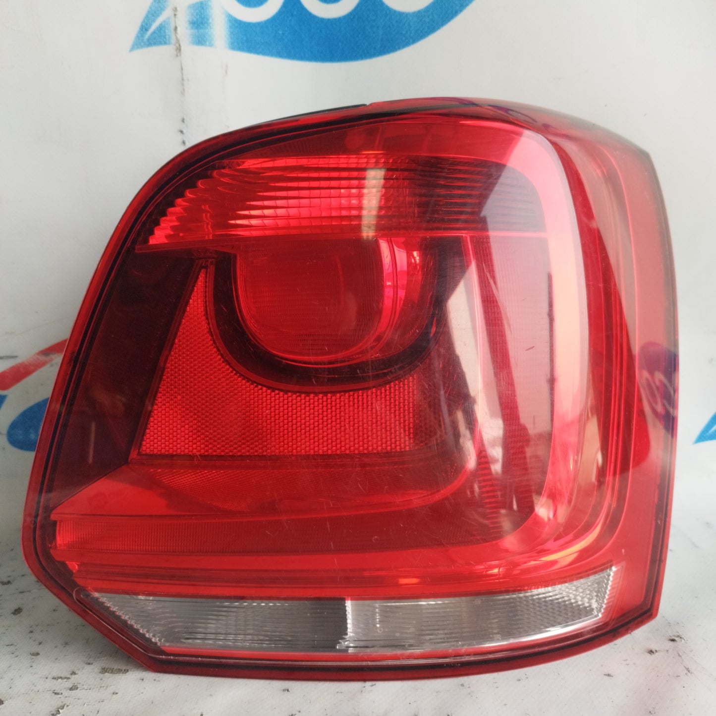 Volkswagen Polo 2012 ecoAC7782 rechte Rückleuchte