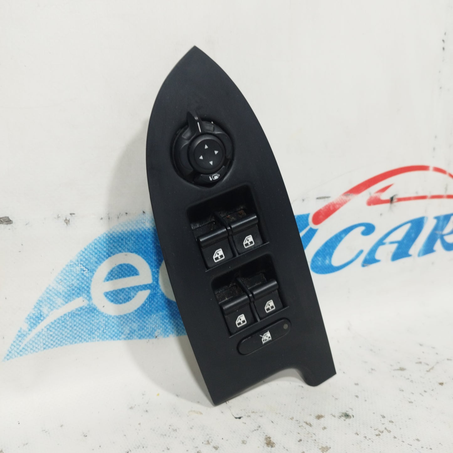 Pulsantiera anteriore sx Alfa Romeo Giulietta 2014 Cod: 156106167 ecoAC10016