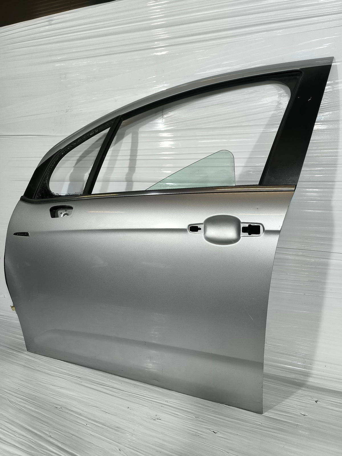 Sportello anteriore sx grigio argento Citroen C3 anno 2009-2016 ecoAG9797