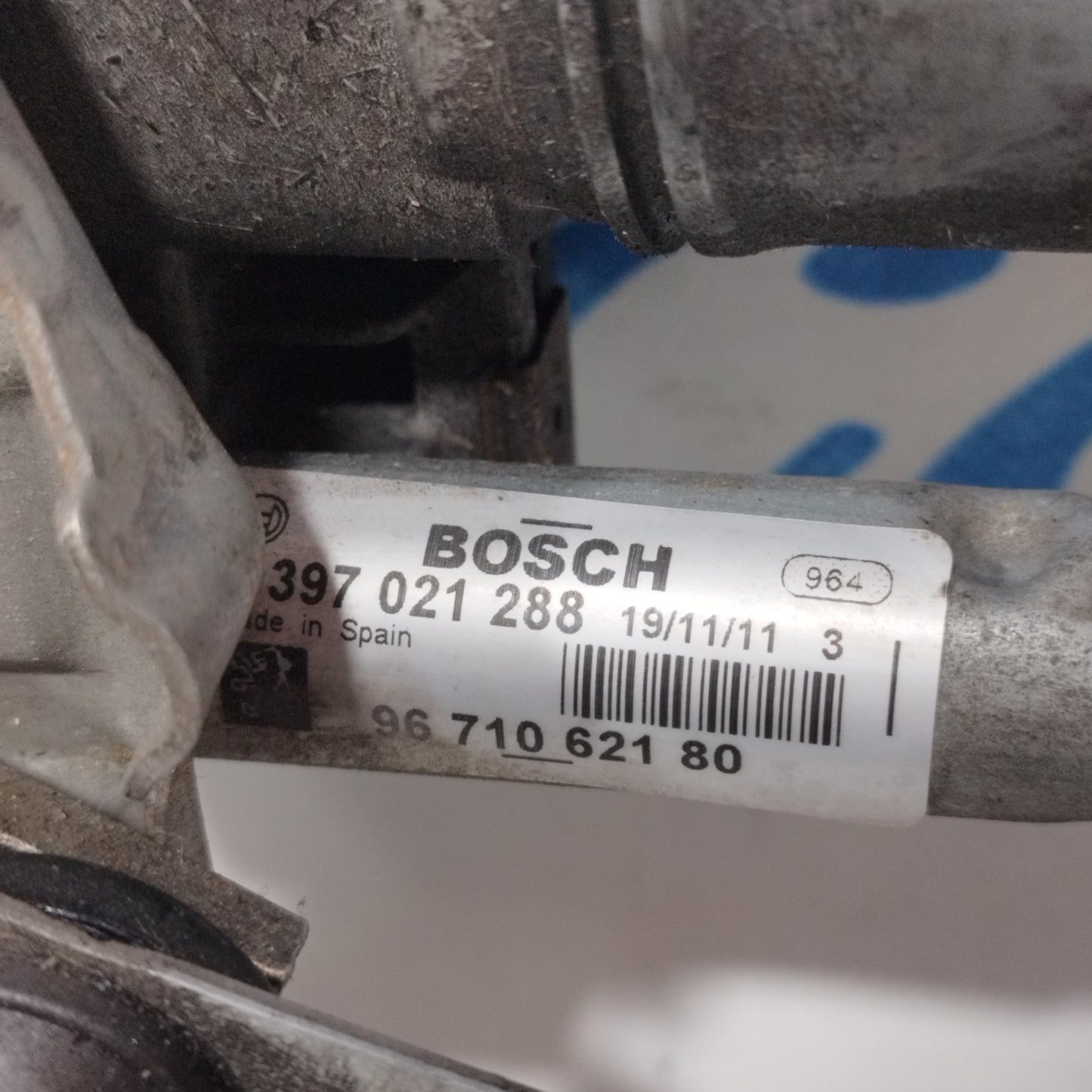 Front left windshield wiper motor Peugeot 3008 2011 4 pin code: 3397021288 ecoAC9678