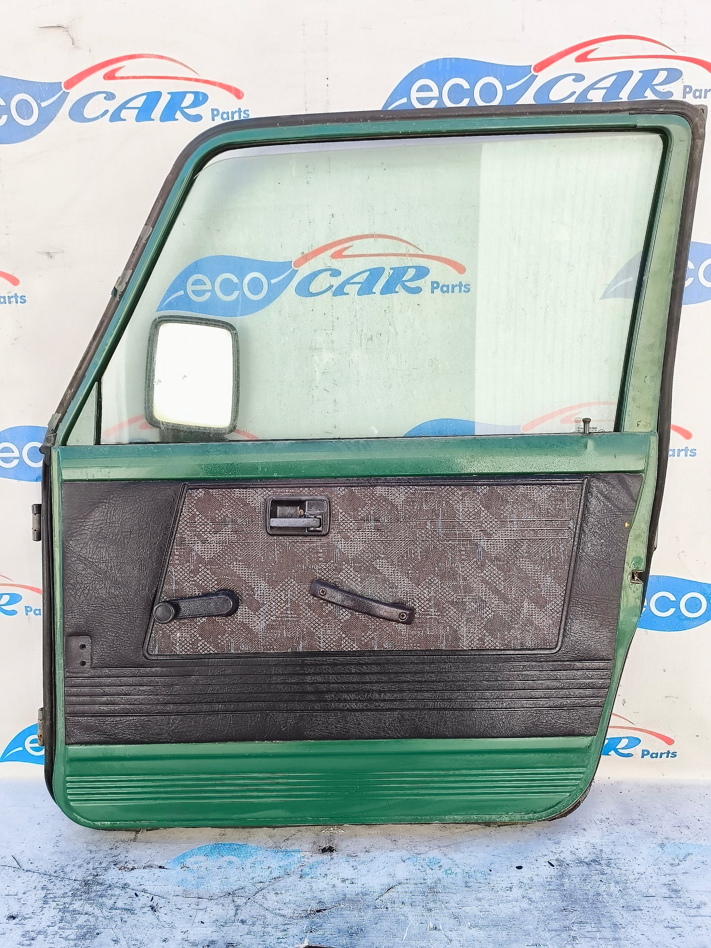 Green right door Suzuki Samurai 1989 ecoAG5917