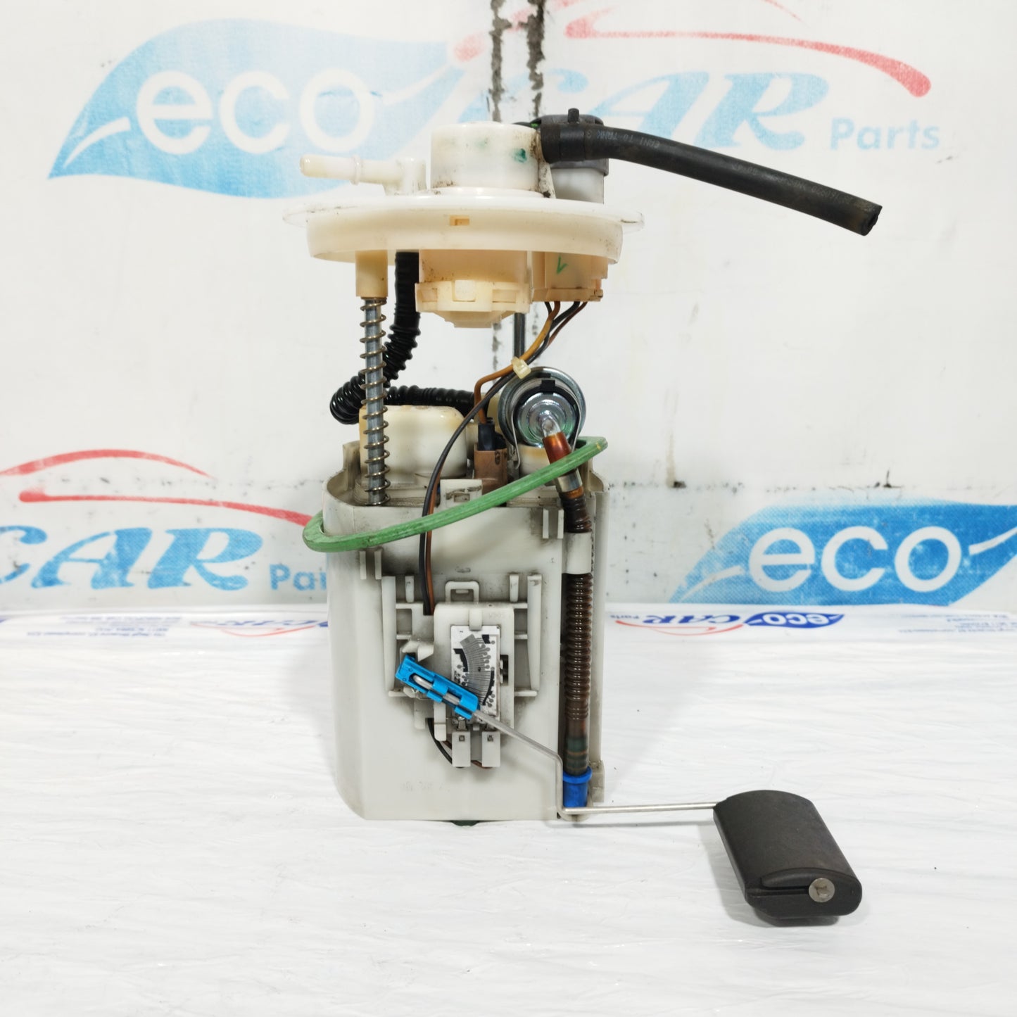 Schwimmpumpe Hyundai iX20 / Kia Venga 1.6 B 2016 Code: 31110-1K100 ecoAC11127