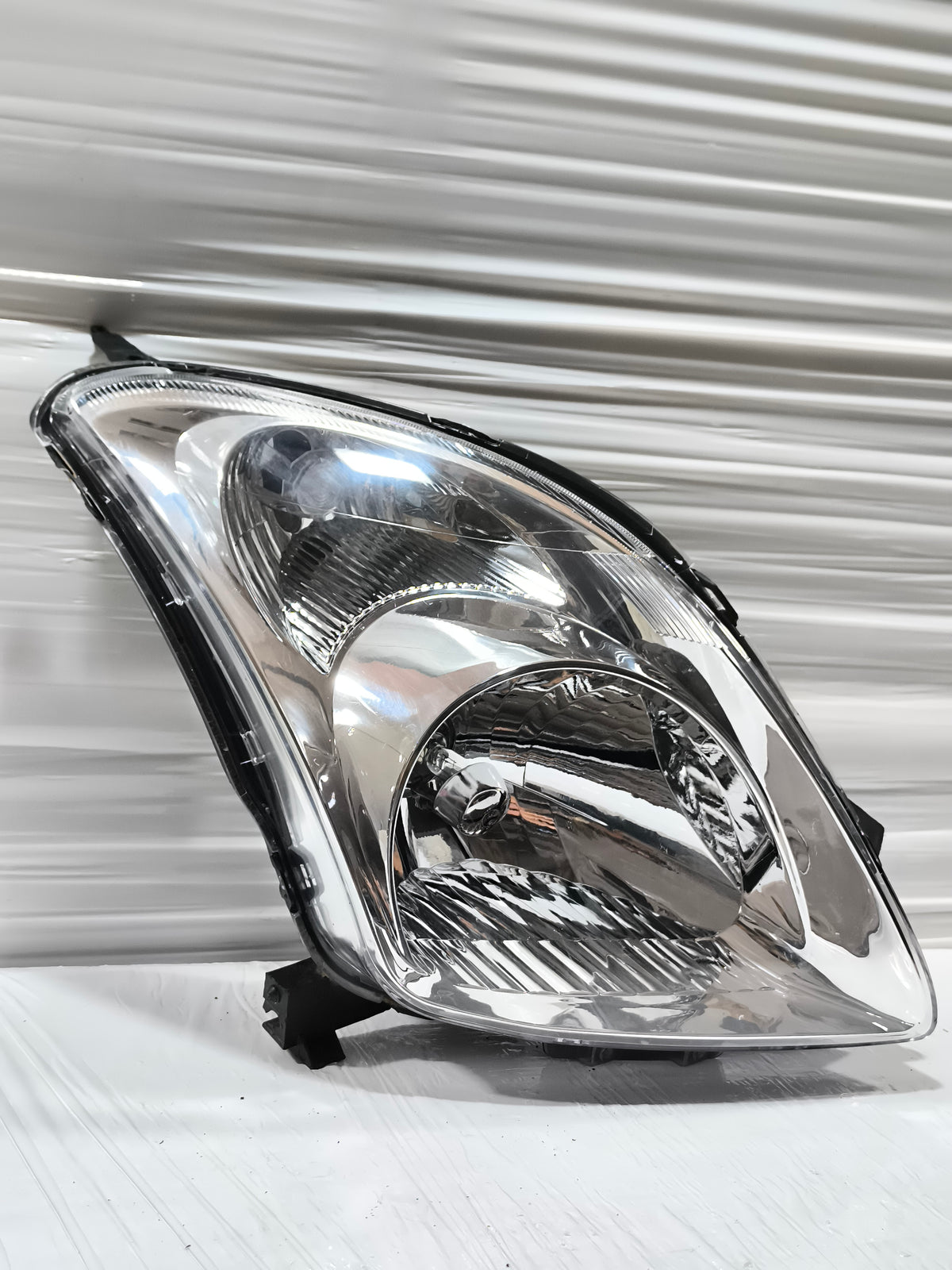 Fanale anteriore dx Suzuki Swift 2004-2010 DEPO ecoAG9647