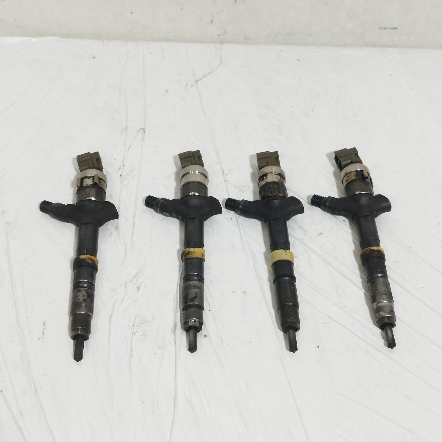 Iniettori DENSO Toyota Rav 4 2005 2.0 D cod: 23670-27030 ecoAC15914