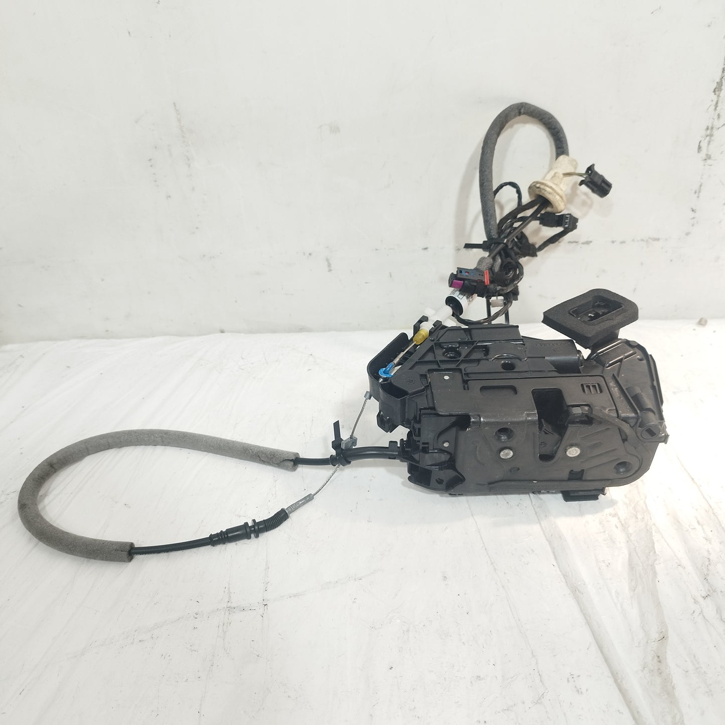 Serratura anteriore dx Volkswagen Golf VII 2013-2021 cod: 17A837016 ecoAC16446