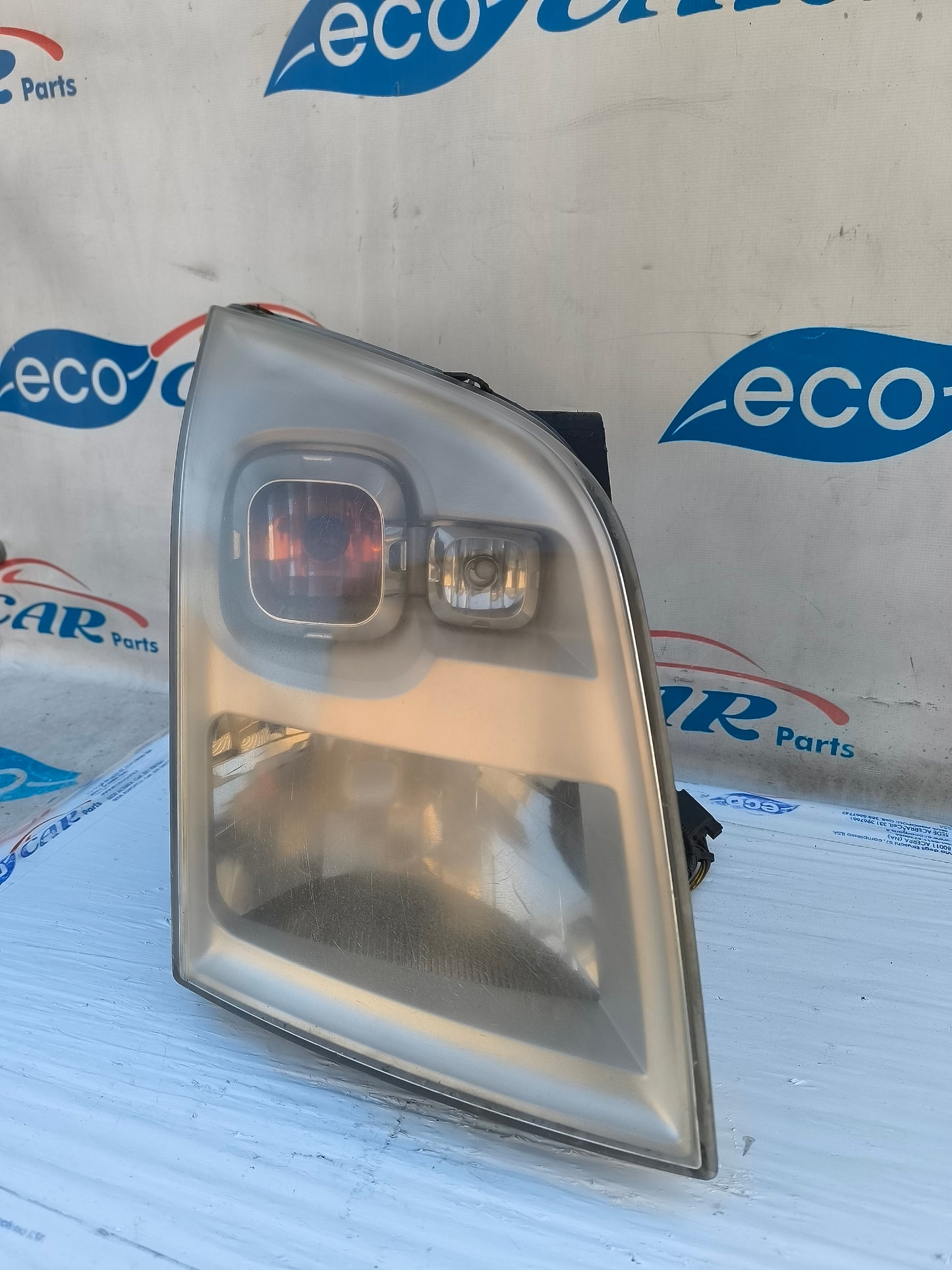 Ford Transit 2007 ecoAG6136 right front light