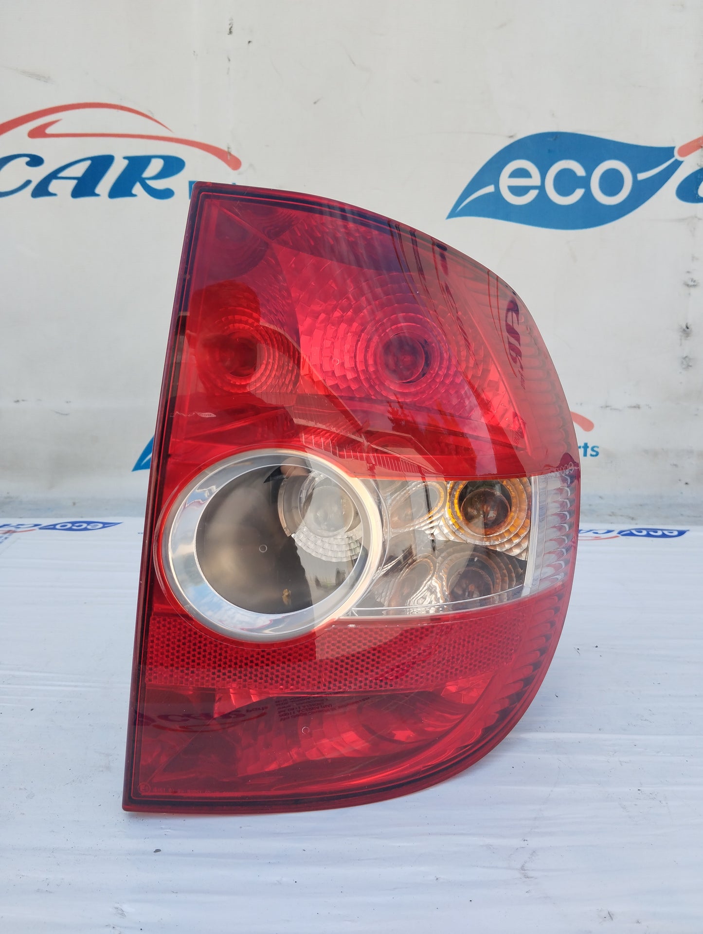 Rear light right Volkswagen Fox 2006 ecoAG5617